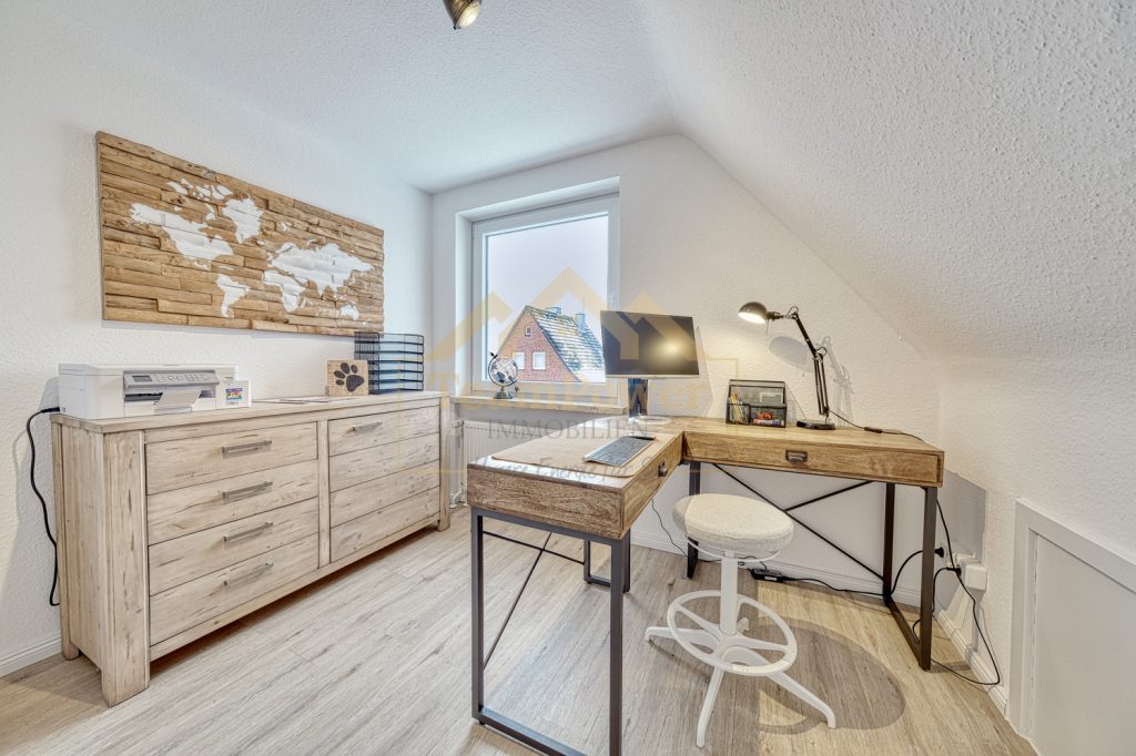 TeamPower Immobilien GmbH - Immobilienangebot - Kellinghusen - Alle - Modernes Wohnen trifft klassische Substanz – bezugsfertiges Traumhaus