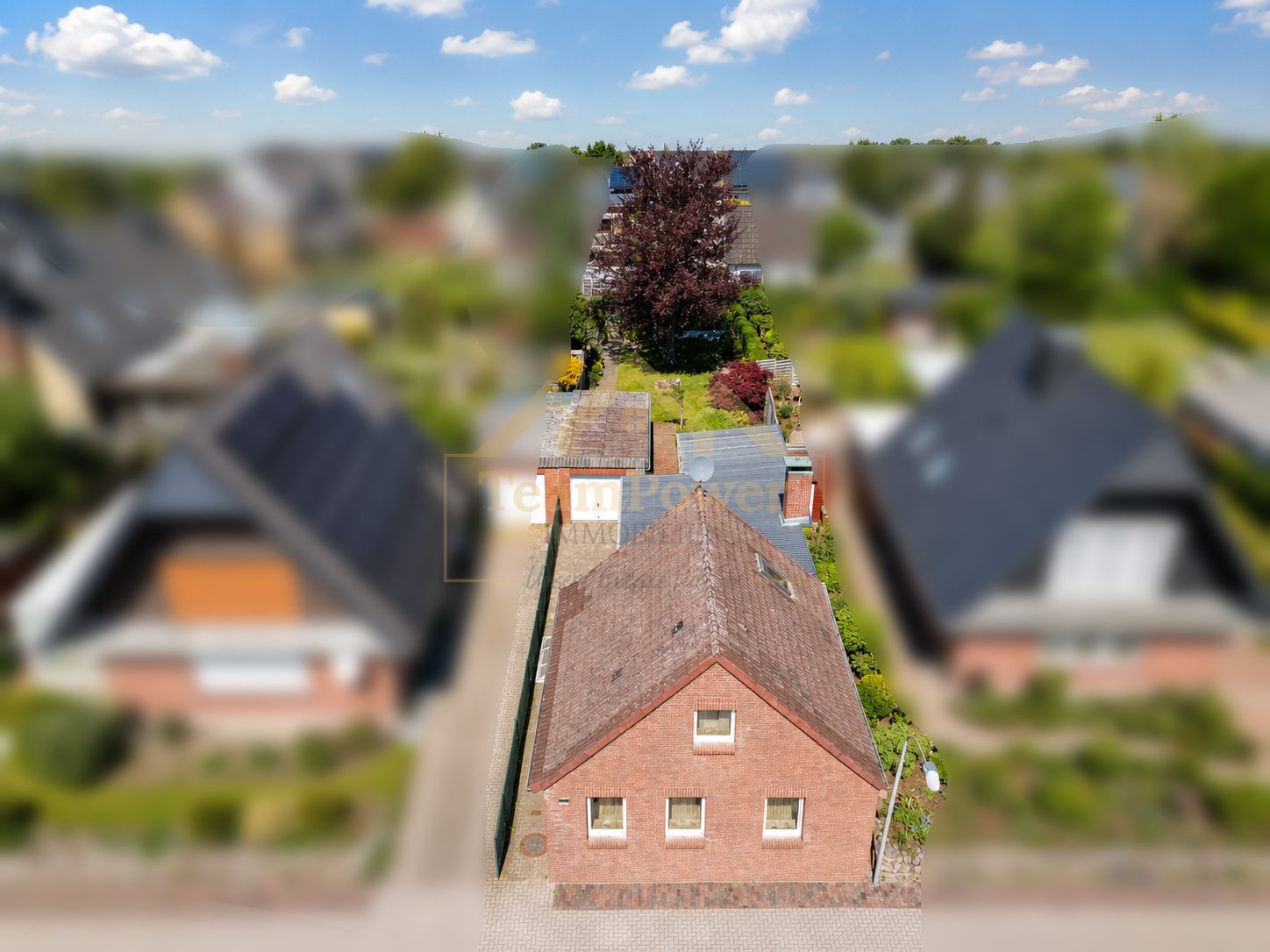 TeamPower Immobilien GmbH - Immobilienangebot - Kellinghusen - Alle - Handwerkerschnäppchen mit neuer Heizung und Fenstern