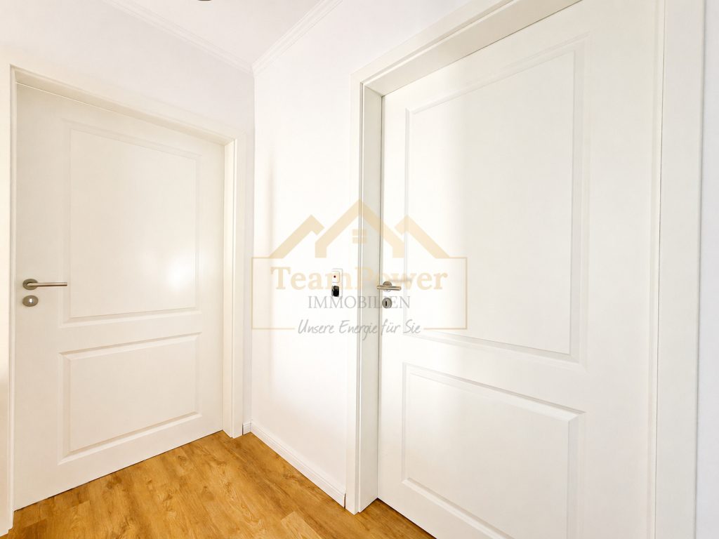 TeamPower Immobilien GmbH - Immobilienangebot - Hasenkrug - Alle - Familientraum mit Gartenidylle & viel Platz zum Leben!