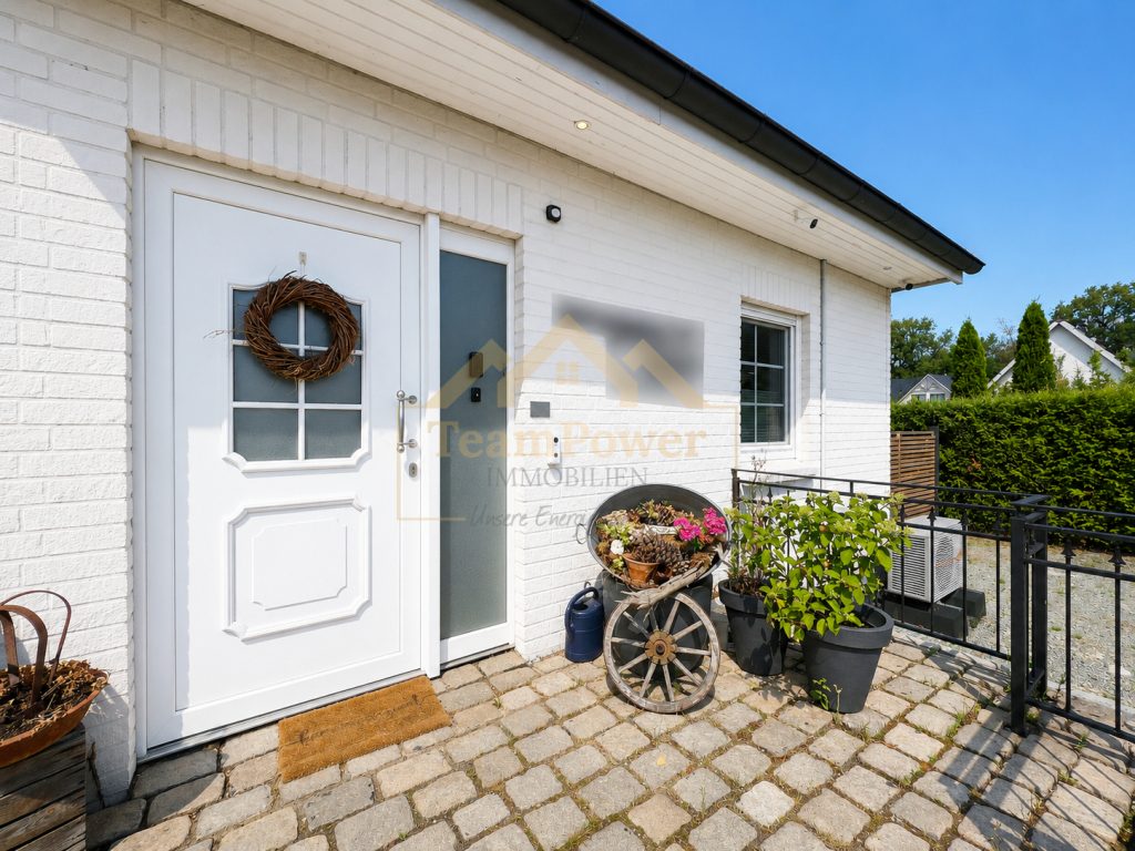 TeamPower Immobilien GmbH - Immobilienangebot - Hasenkrug - Alle - Familientraum mit Gartenidylle & viel Platz zum Leben!