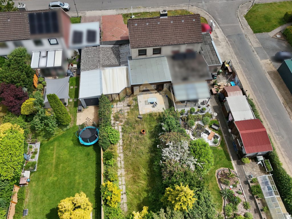 TeamPower Immobilien GmbH - Immobilienangebot - Neumünster - Alle - Mehr als ein Zuhause –
Ihr Familienglück mit großem Garten