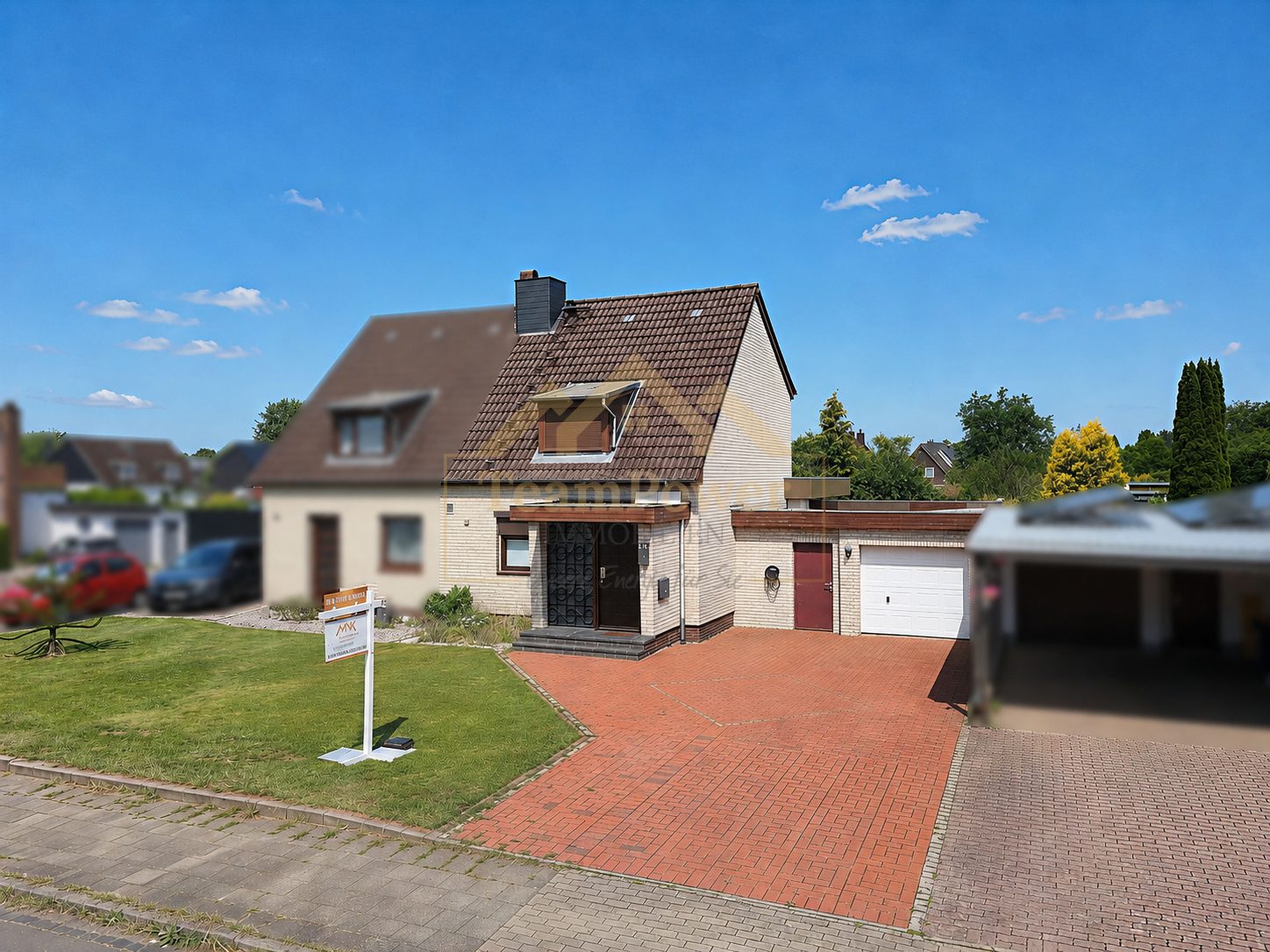 TeamPower Immobilien GmbH - Immobilienangebot - Neumünster - Alle - Mehr als ein Zuhause –
Ihr Familienglück mit großem Garten