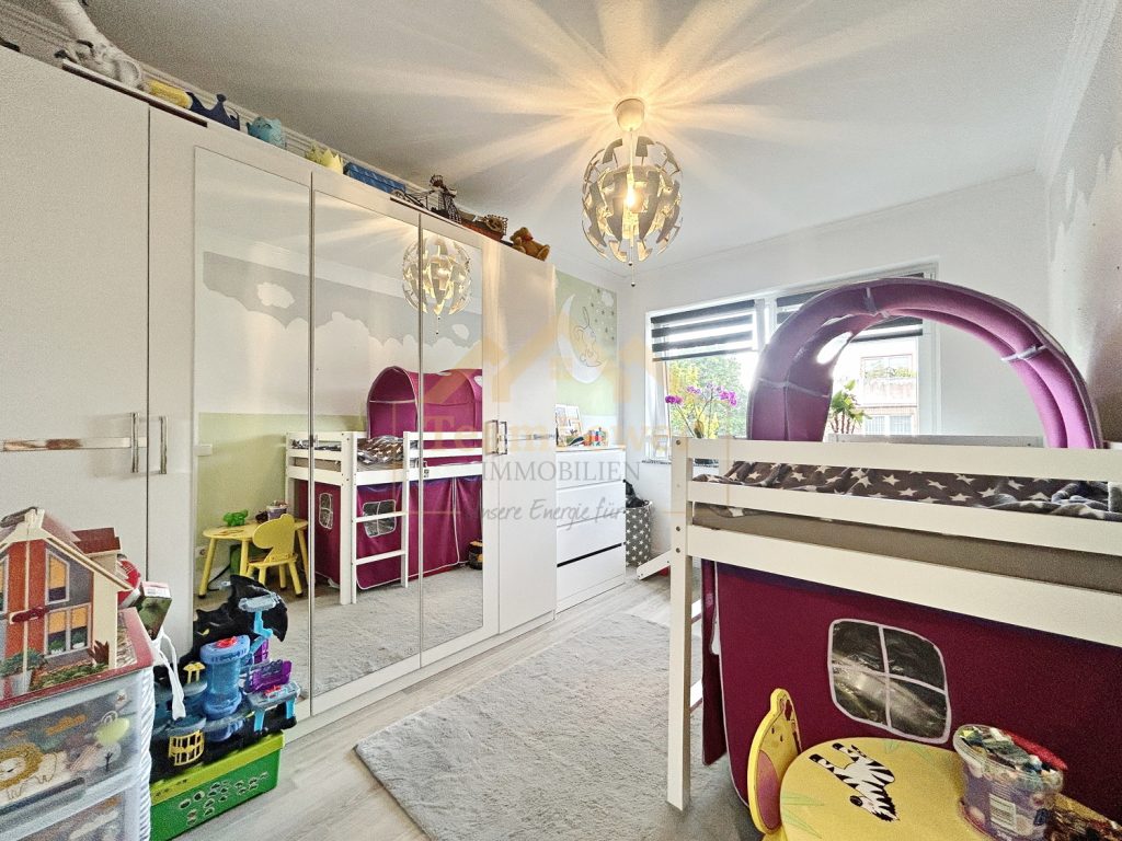 TeamPower Immobilien GmbH - Immobilienangebot - Kaltenkirchen - Alle - Ideal für Senioren, Paare oder Kapitalanleger – modernisierte Wohnung mit Fahrstuhl