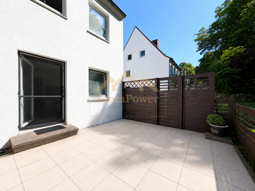 TeamPower Immobilien GmbH - Immobilienangebot - Kiel - Alle - Terrassenwohnung mit Blick ins Grüne - JETZT SCHNELL SEIN !