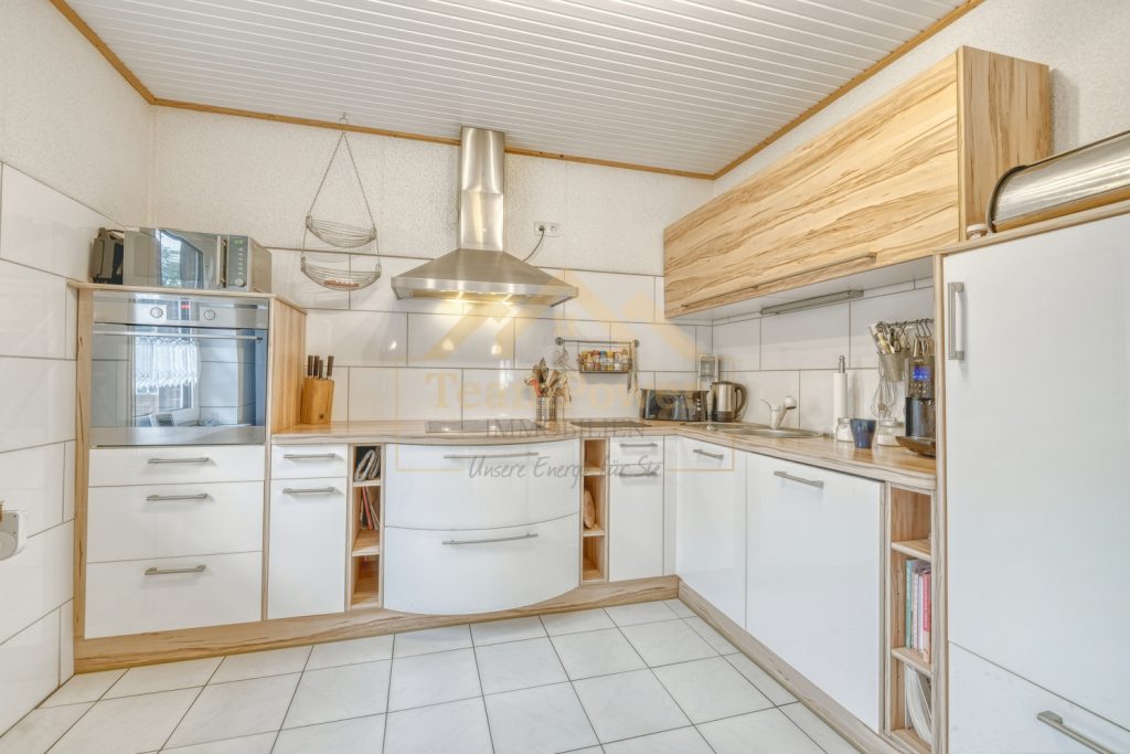 TeamPower Immobilien GmbH - Immobilienangebot - Timmaspe - Alle - Einfamilienhaus inkl. Einliegerwohnung - Platz für die ganze Familie!