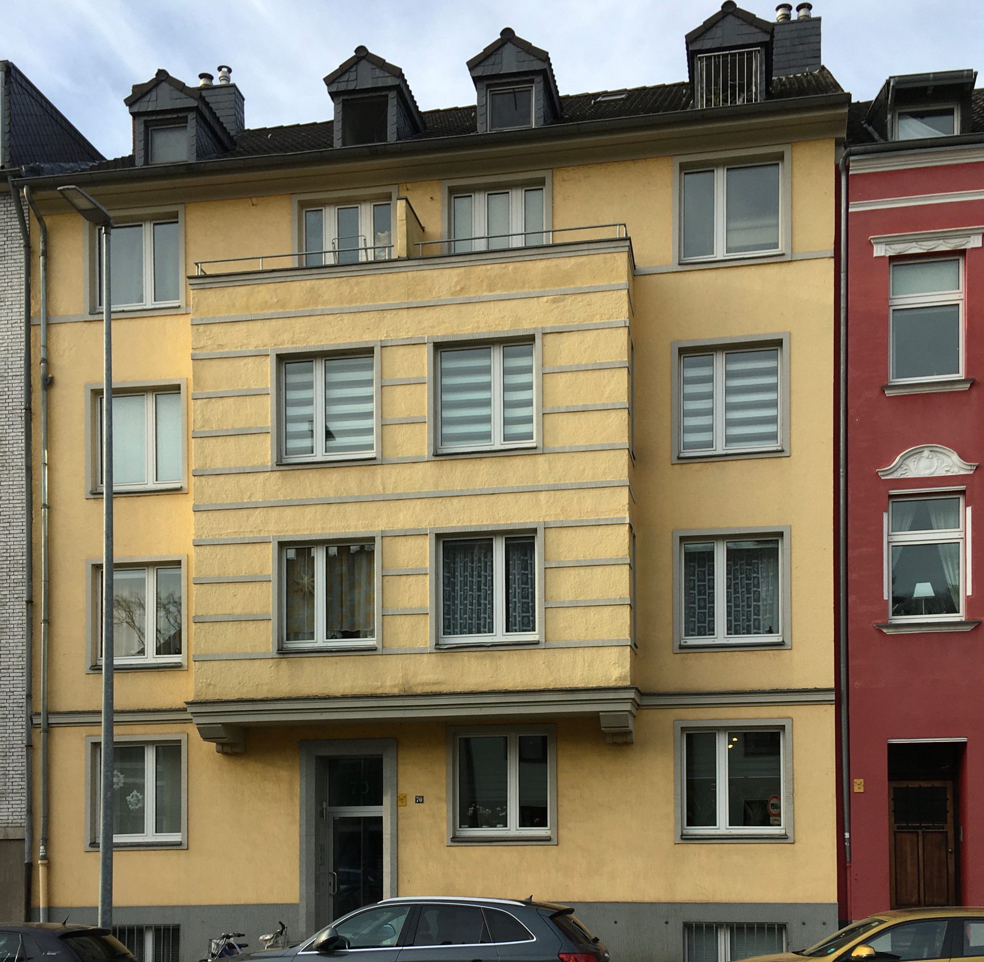 Immobilienangebot - Düsseldorf - Wohnung - Altbau mit Charme!