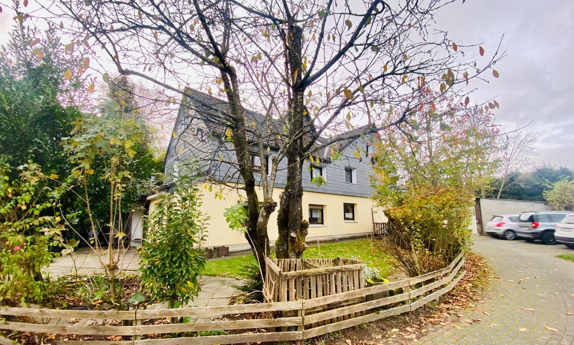 Immobilienangebot - Kürten - Haus - Top gepflegtes 4-Familienhaus in Kürten!