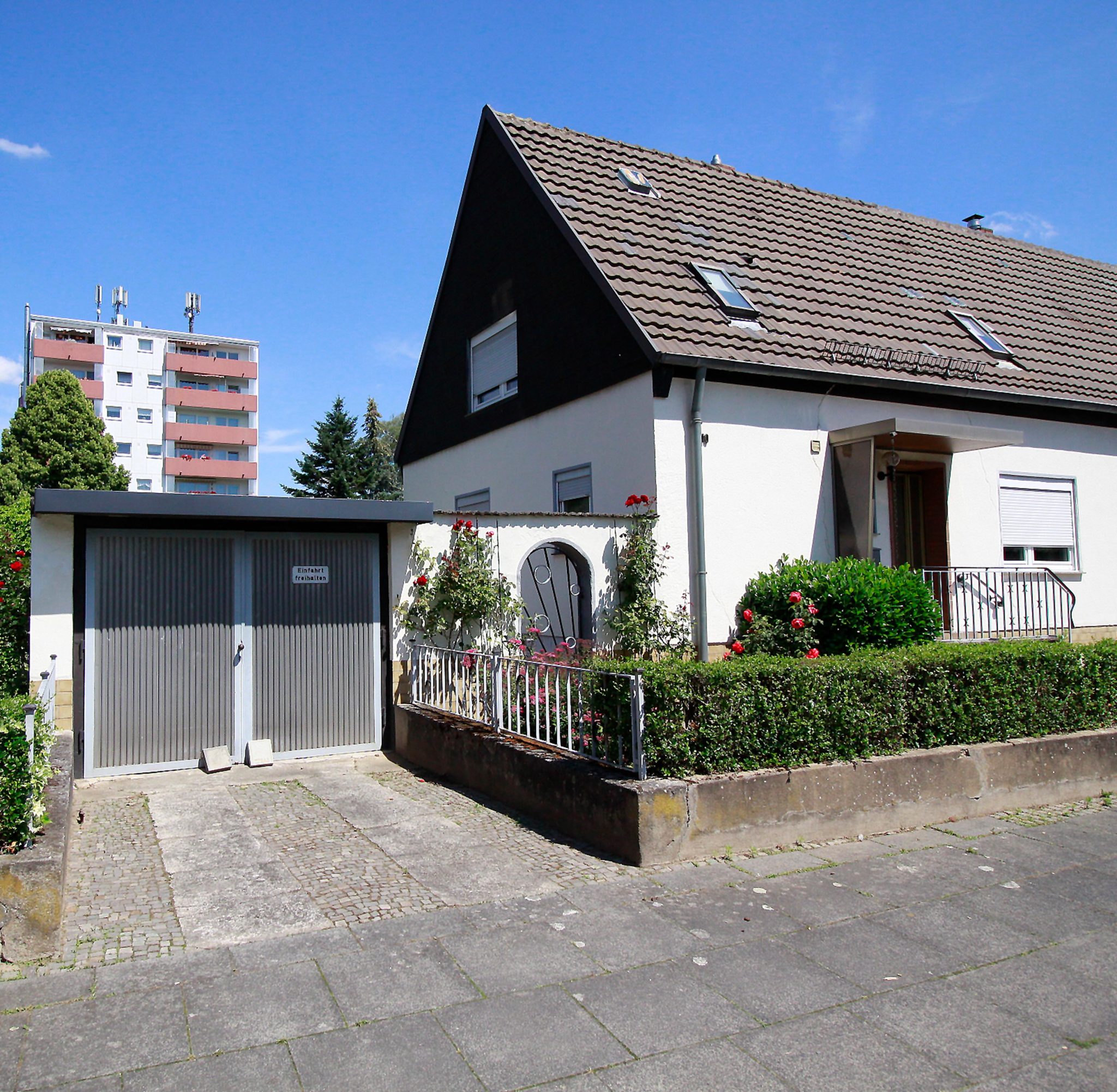 S Immobilienpartner GmbH - Immobilienangebot - Bonn - Tannenbusch - Tannenbusch  - Einfamilienhaus - Ruhig, dennoch zentral.