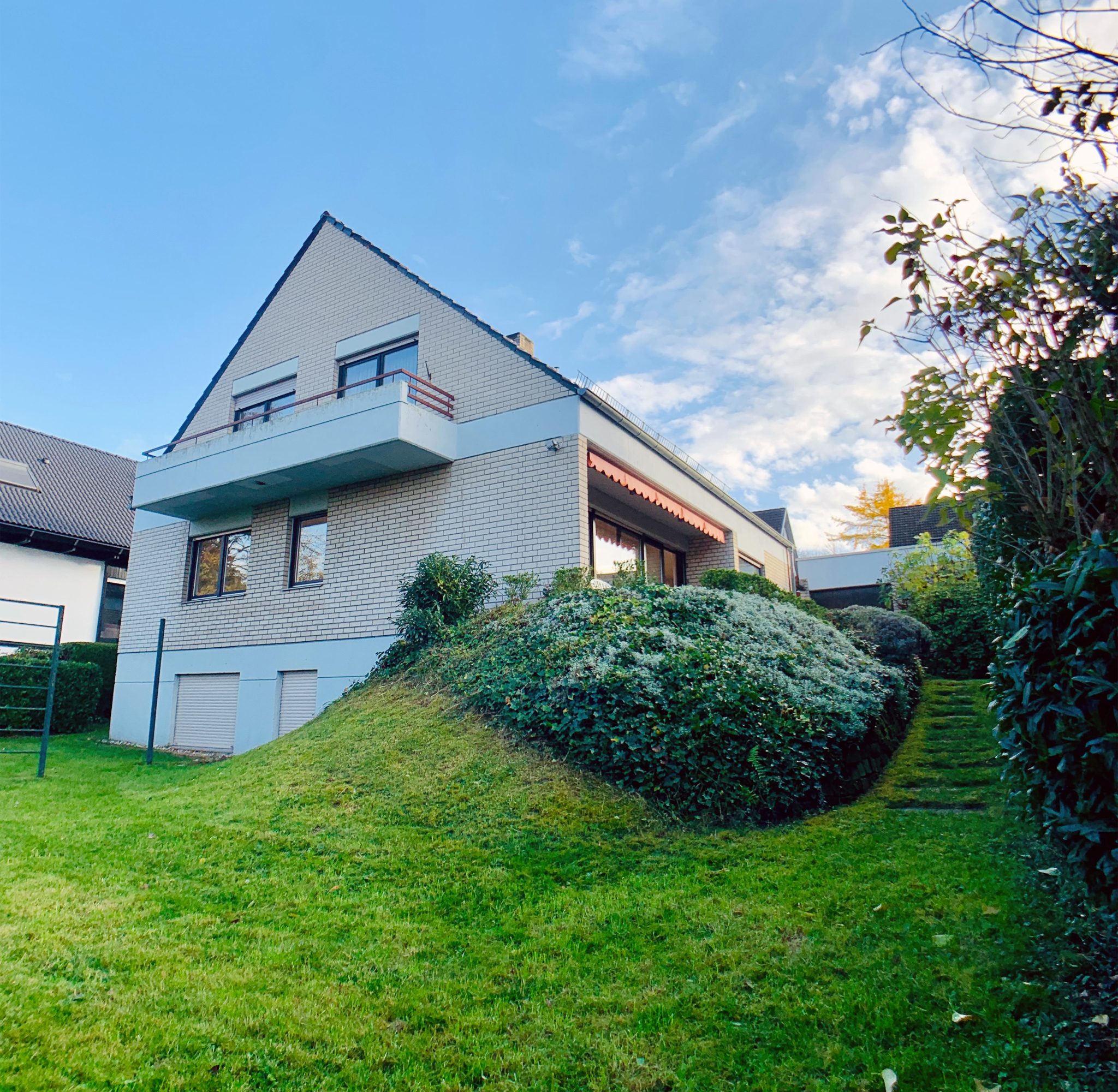 S Immobilienpartner GmbH - Immobilienangebot - Bonn - Lengsdorf - Lengsdorf  - Einfamilienhaus - Wohnperle mit Fernblick.