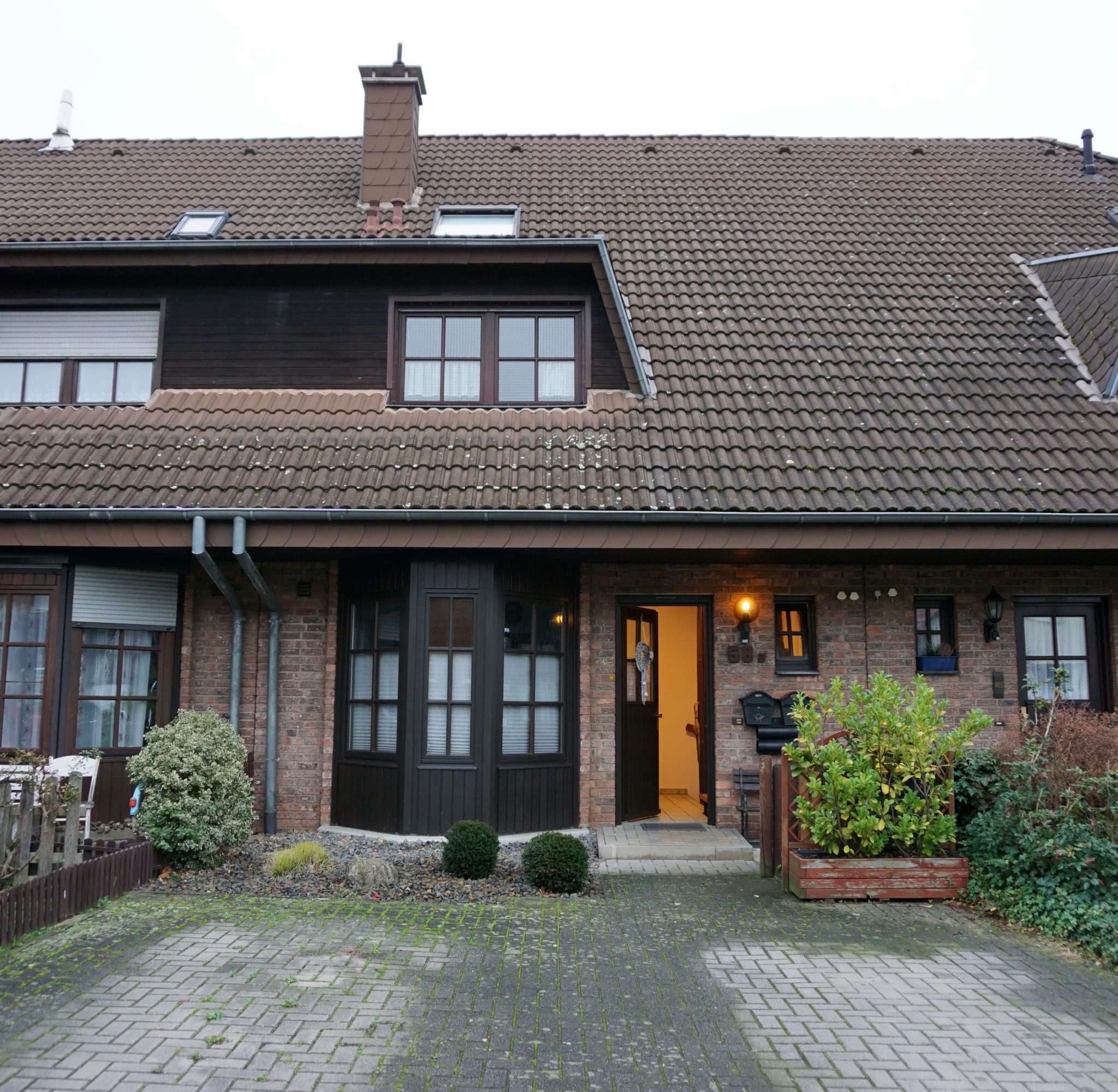 S Immobilienpartner GmbH - Immobilienangebot - Köln - Porz Eil - Eil - Maisonettewohnung - Individuell mit Charme!