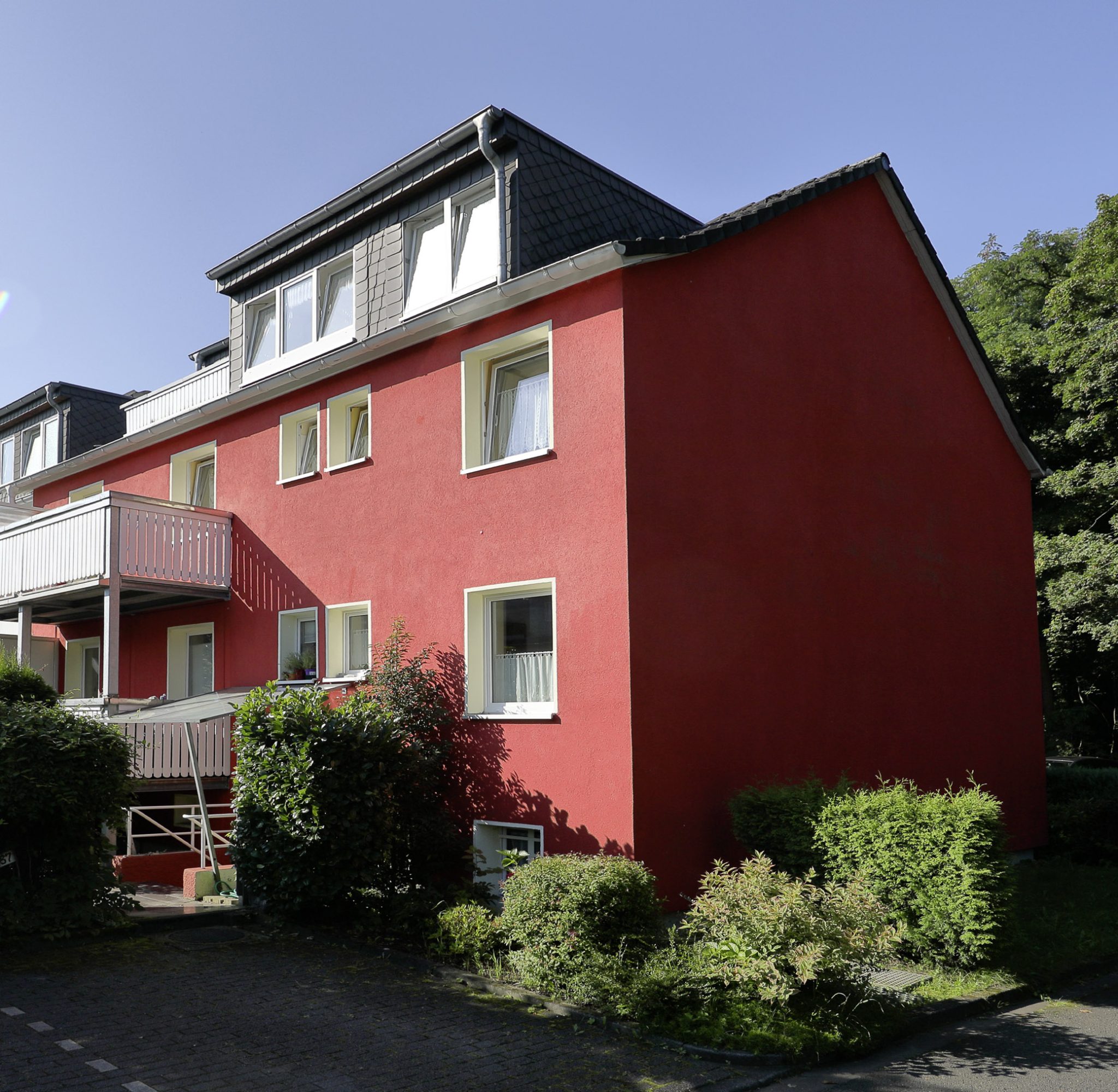 S Immobilienpartner GmbH - Immobilienangebot - Bergisch Gladbach - Stadtbezirk 2 - Gronau/Stadtmitte - Mehrfamilienhaus (Invest.) - Eigennutzung und oder Kapitalanlage