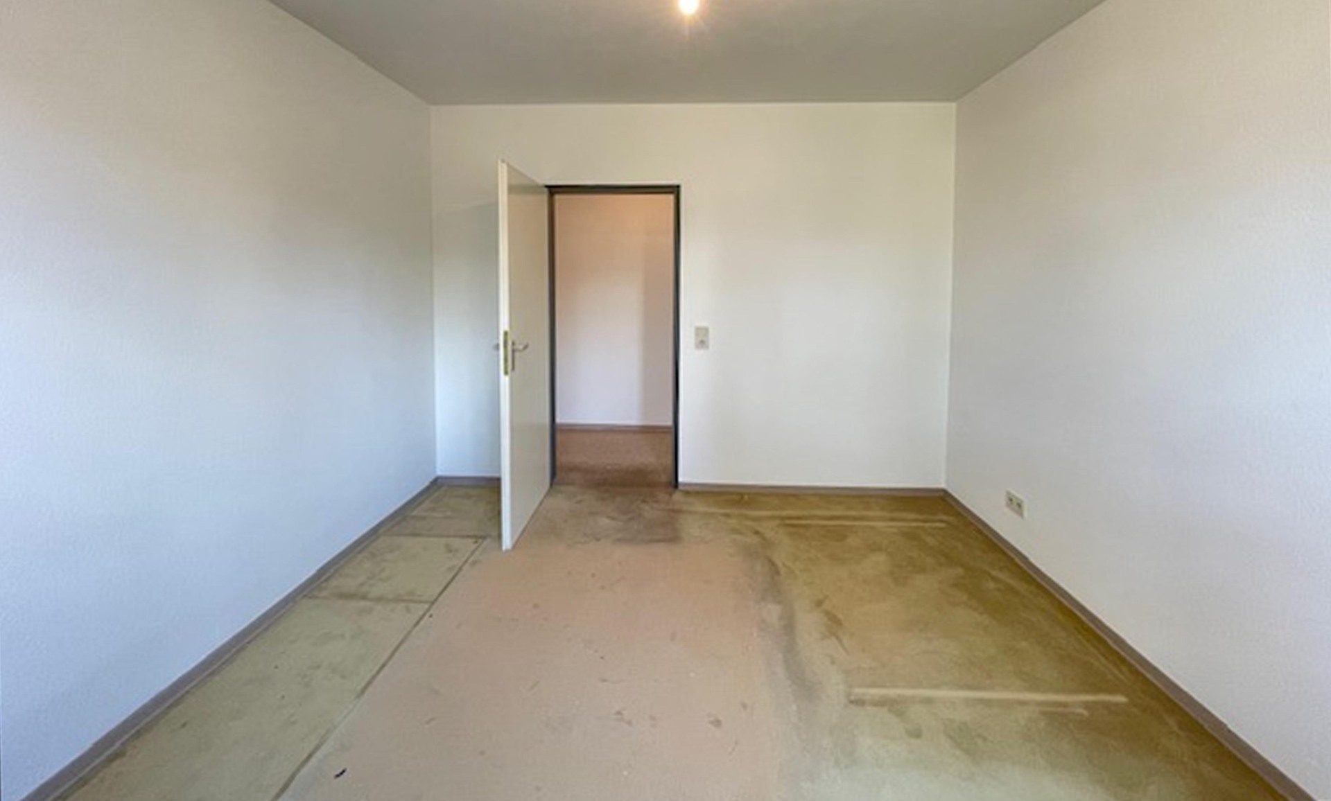 Immobilienangebot - Bonn / Oberkassel - Wohnung - Bezugsfrei!