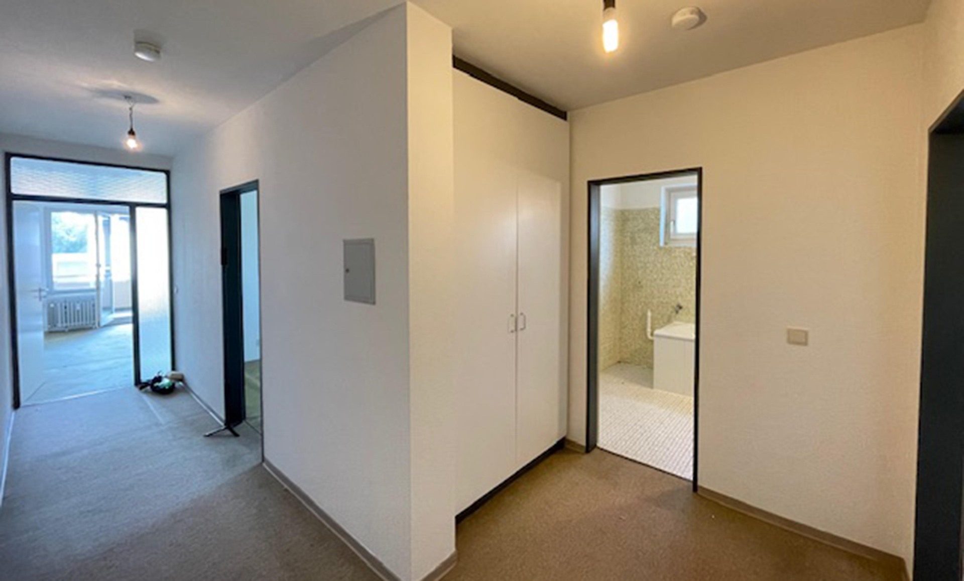 Immobilienangebot - Bonn / Oberkassel - Wohnung - Bezugsfrei!