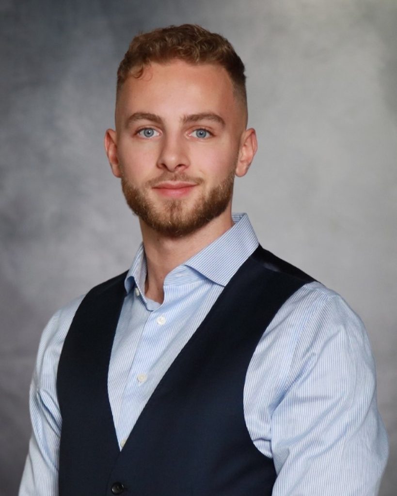 Enzo Schönherr - Ein Mitarbeiter der S Immobilienpartner Köln Bonn