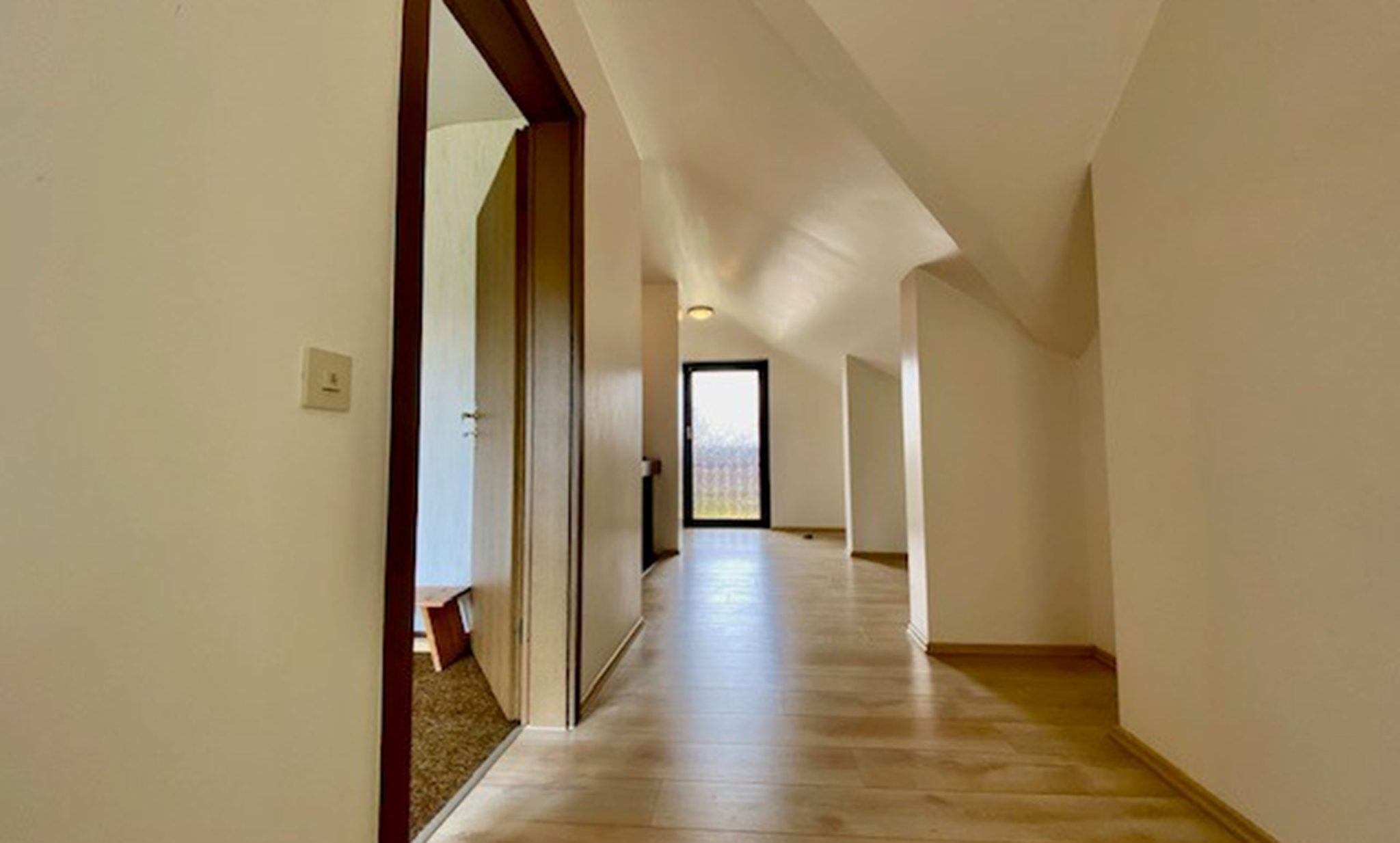S Immobilienpartner GmbH - Immobilienangebot - Heinsberg - Schafhausen - Kreis Heinsberg - Einfamilienhaus - Großzügiges Familienhaus mit Potenzial in Heinsberg - Schafhausen