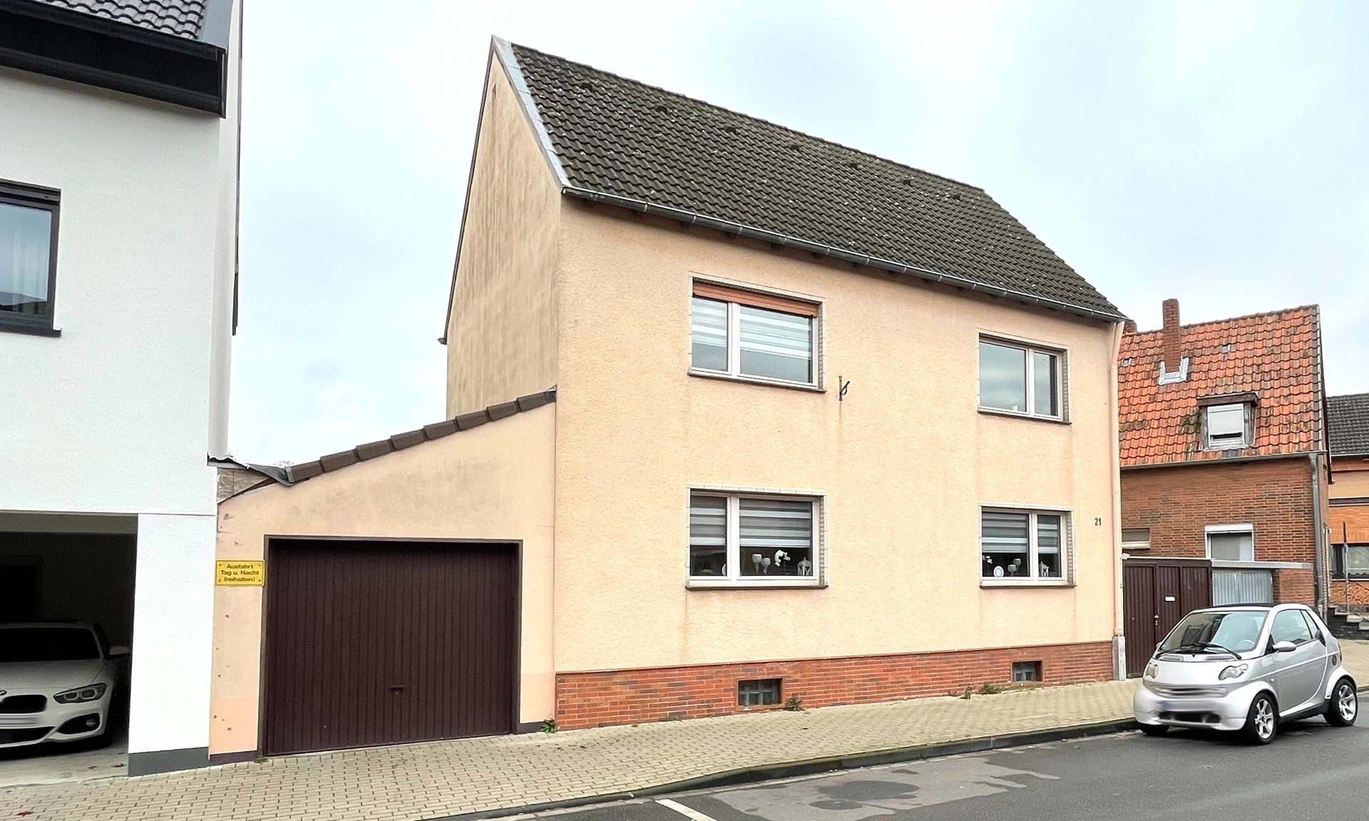 Immobilienangebot - Bergheim - Haus - Raumwunder auf großem Grundstück