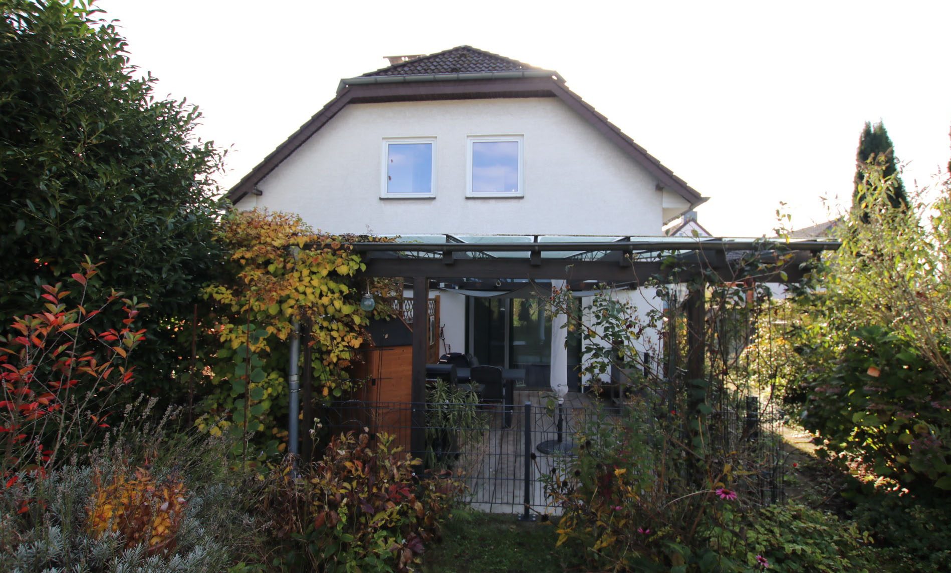 Immobilienangebot - Rösrath - Haus - Individualität am Königsforst!