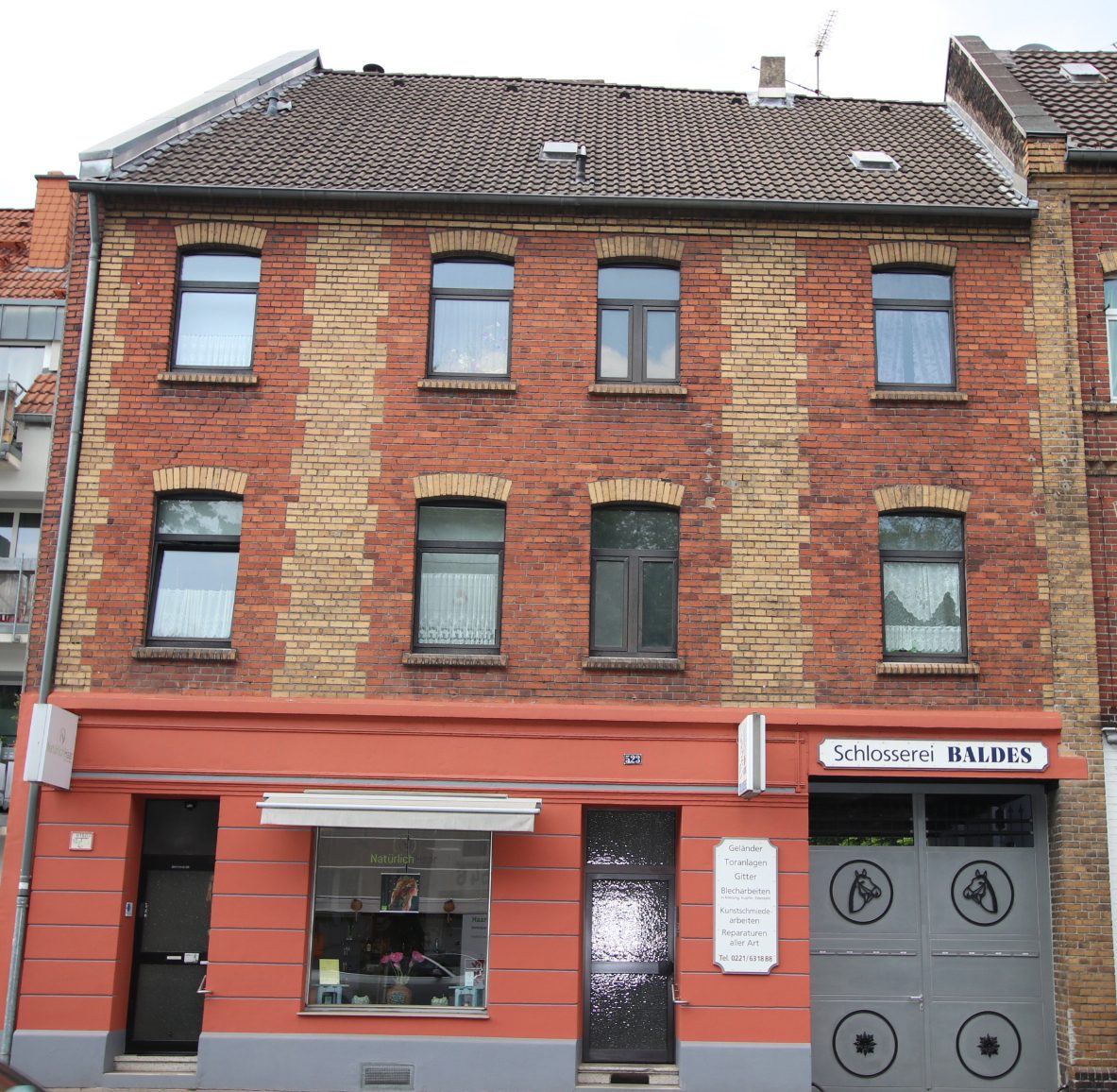 S Immobilienpartner GmbH - Immobilienangebot - Köln Holweide - Holweide - Wohn-/Geschäftshaus (Invest.) - Fläche für Ihren Handwerksbetrieb!