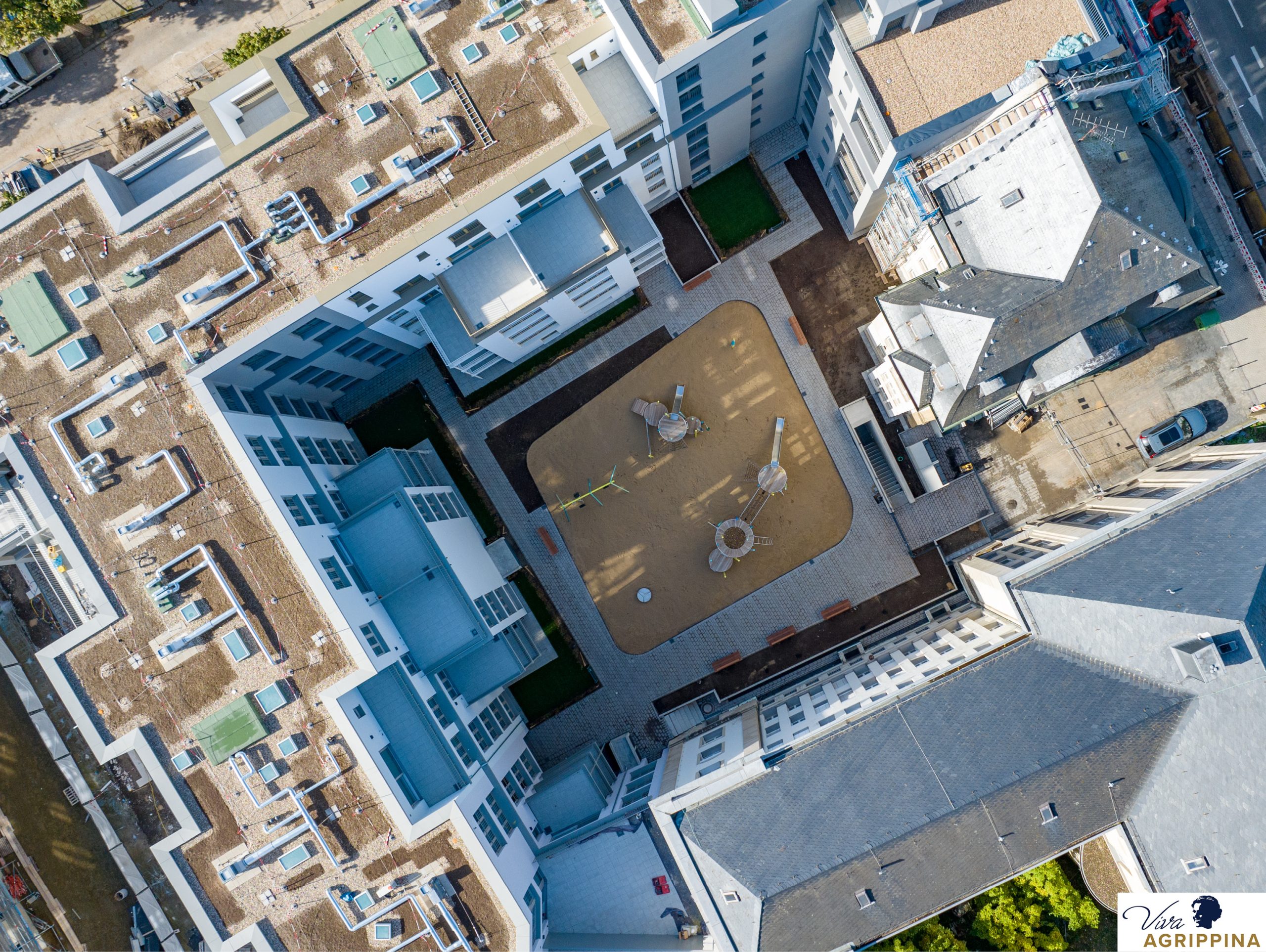 S Immobilienpartner GmbH - Immobilienangebot - Köln - Neustadt-Nord - Neustadt-Nord - Etagenwohnung - Viva Agrippina: Penthouse-Traum mit Stil und Eleganz und einer über 20 m² großen Dachterrasse!