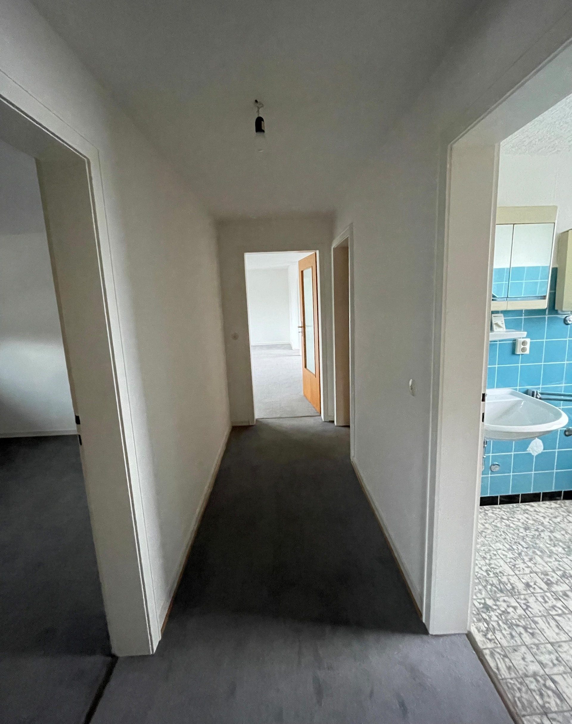 Immobilienangebot - Bonn / Lannesdorf - Haus - Charmantes 3-Familienhaus mit Potenzial