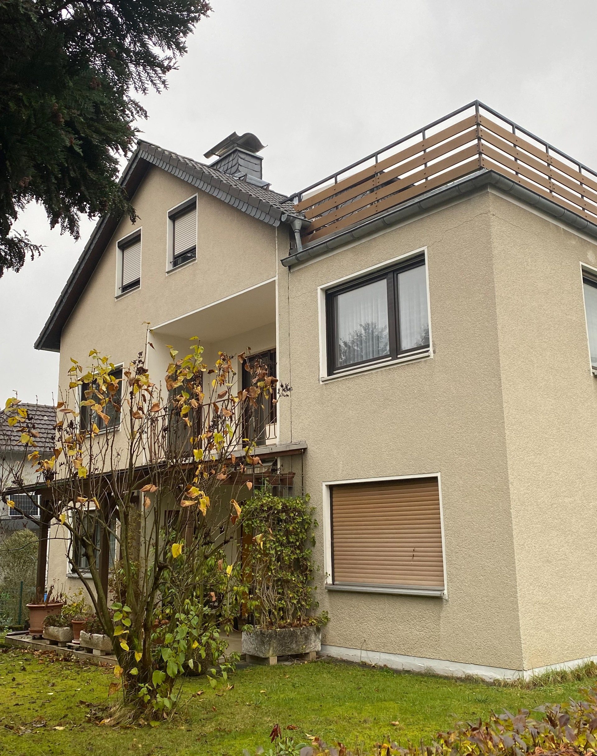 Immobilienangebot - Bonn / Lannesdorf - Haus - Charmantes 3-Familienhaus mit Potenzial