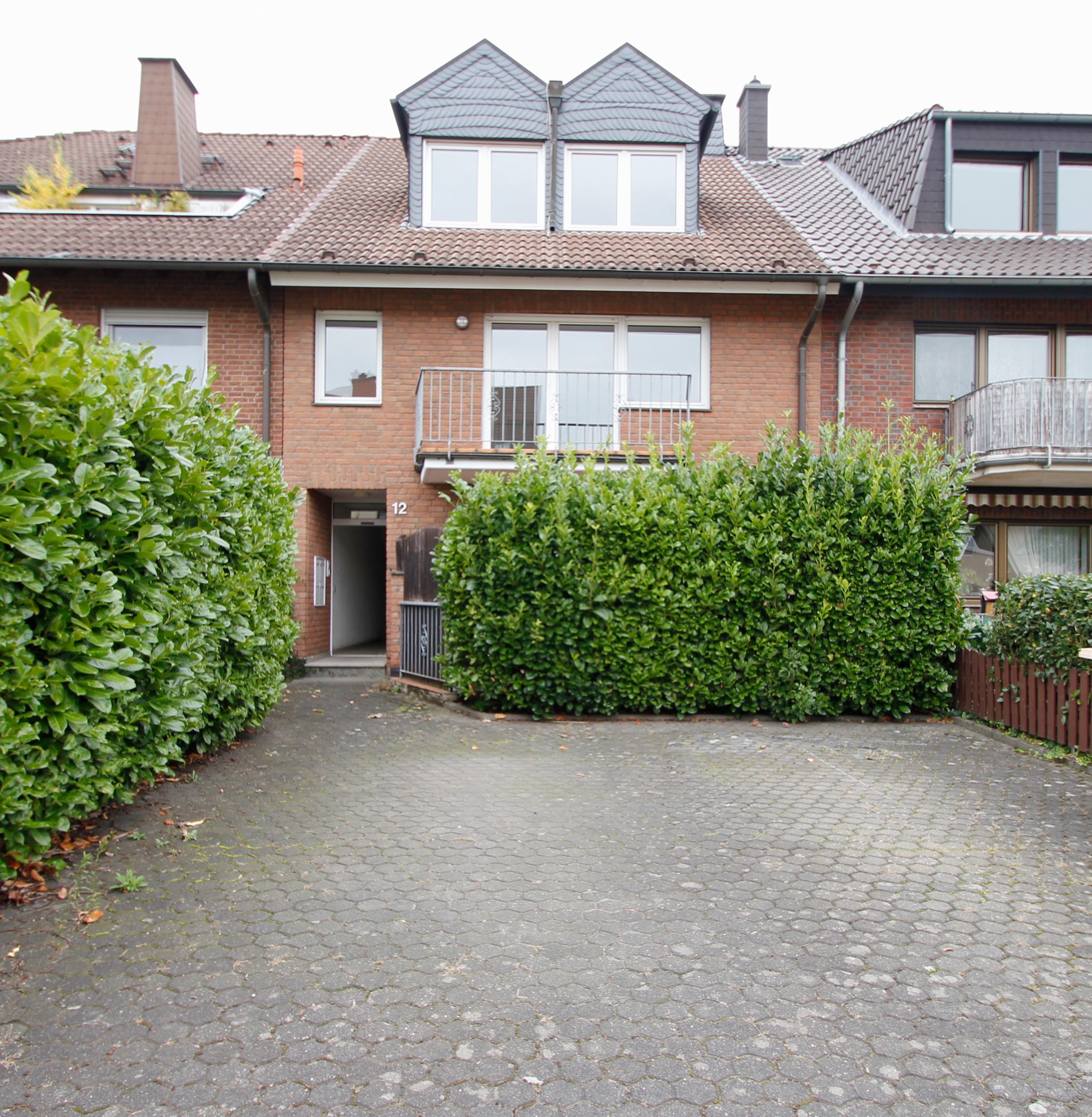 S Immobilienpartner GmbH - Immobilienangebot - Bonn - Beuel-Geislar - Geislar  - Zweifamilienhaus - Zweifamilienhaus in Bonn - Beuel-Geislar mit vielen Möglichkeiten!