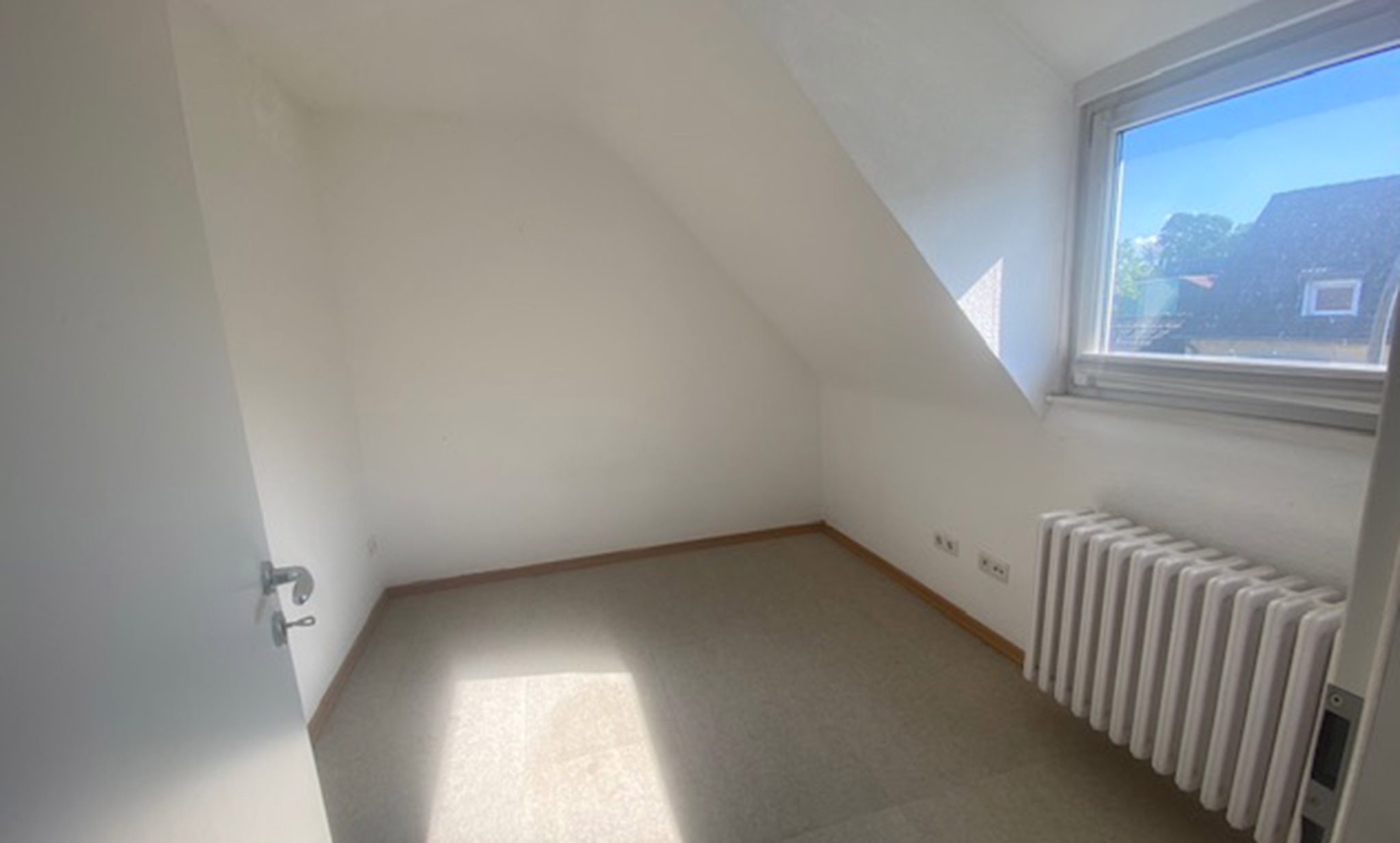 S Immobilienpartner GmbH - Immobilienangebot - Köln - Heimersdorf - Heimersdorf - Doppelhaushälfte - Rohdiamant auf Erbpacht