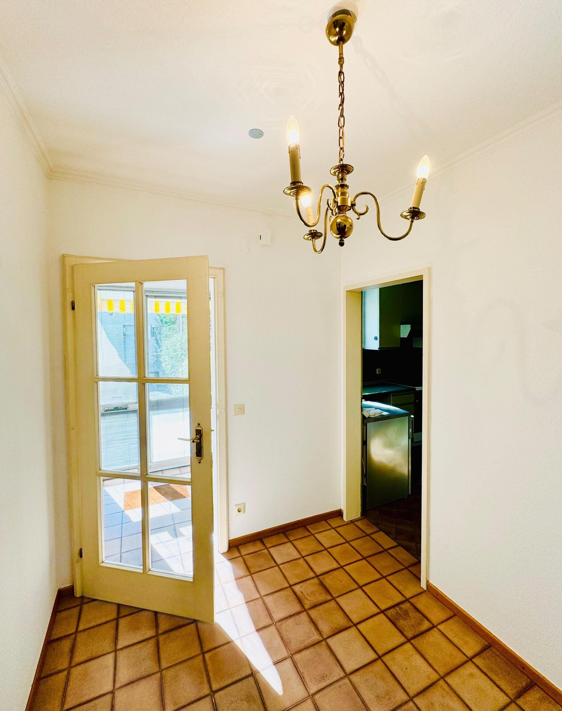 Immobilienangebot - Bonn / Schweinheim - Wohnung - Wohnen wie im Bungalow!