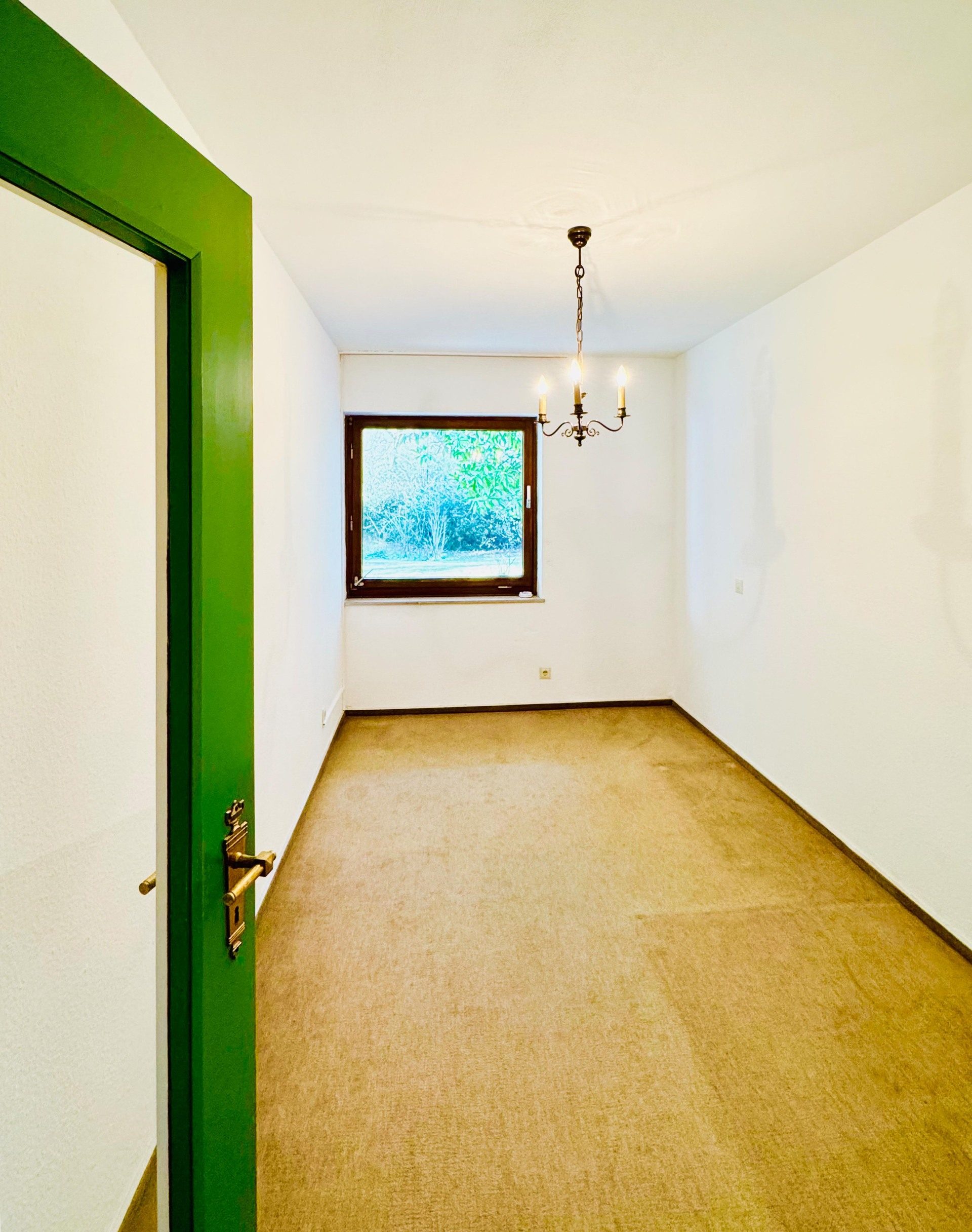 Immobilienangebot - Bonn / Schweinheim - Wohnung - Wohnen wie im Bungalow!