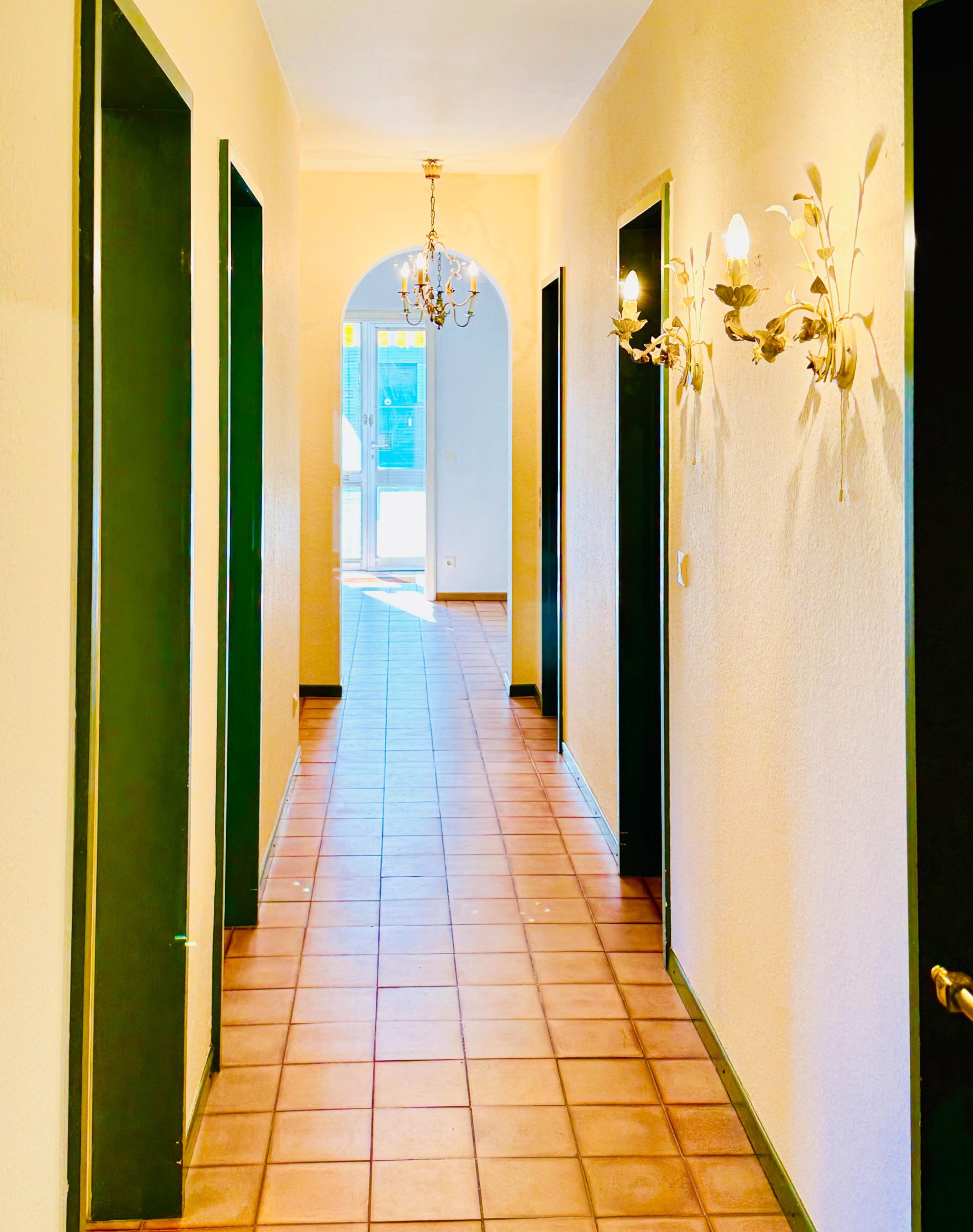 S Immobilienpartner GmbH - Immobilienangebot - Bonn - Bad Godesberg-Schweinheim - Schweinheim (Bonn) - Erdgeschosswohnung - 4- bis 5-Zimmer-Eigentumswohnung in Bonn - Bad Godesberg-Schweinheim/Stadwald