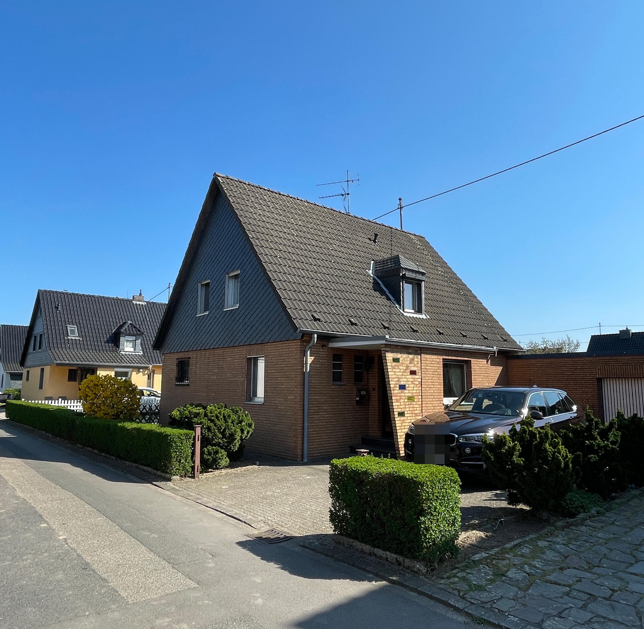 S Immobilienpartner GmbH - Immobilienangebot - Köln - Godorf - Godorf - Einfamilienhaus - Einfamilienhaus auf Traumgrundstück mit Potential in Köln - Godorf