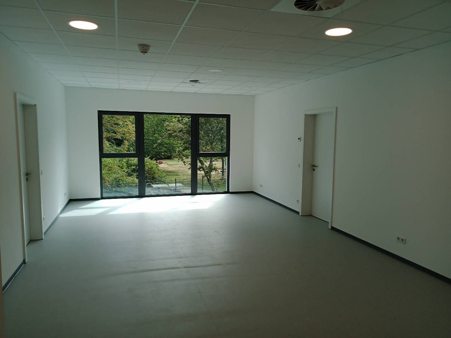 Immobilienangebot - Leverkusen - Alle - Kita mit Topmieter!