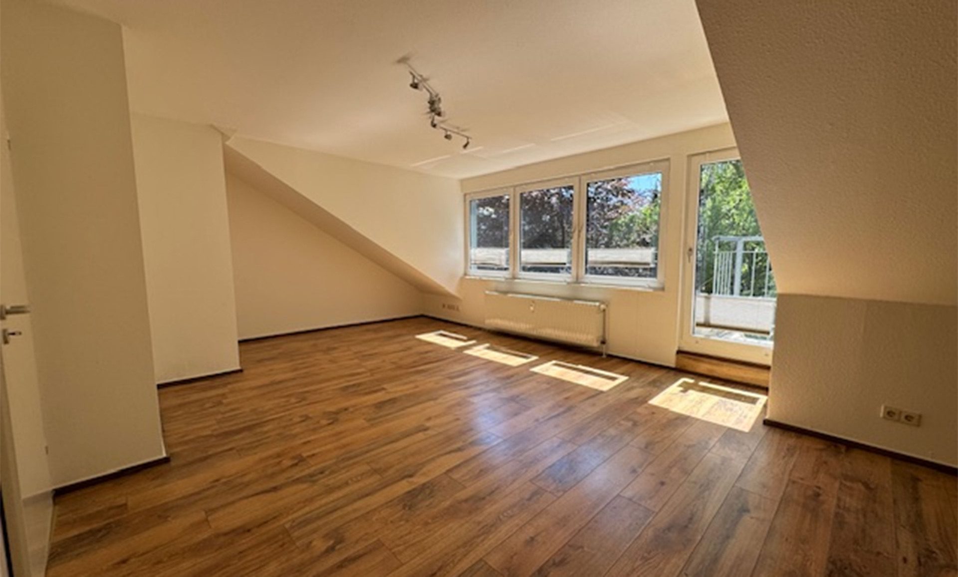 Immobilienangebot - Köln / Urbach - Wohnung - Neues Zuhause oder attraktive Kapitalanlage!