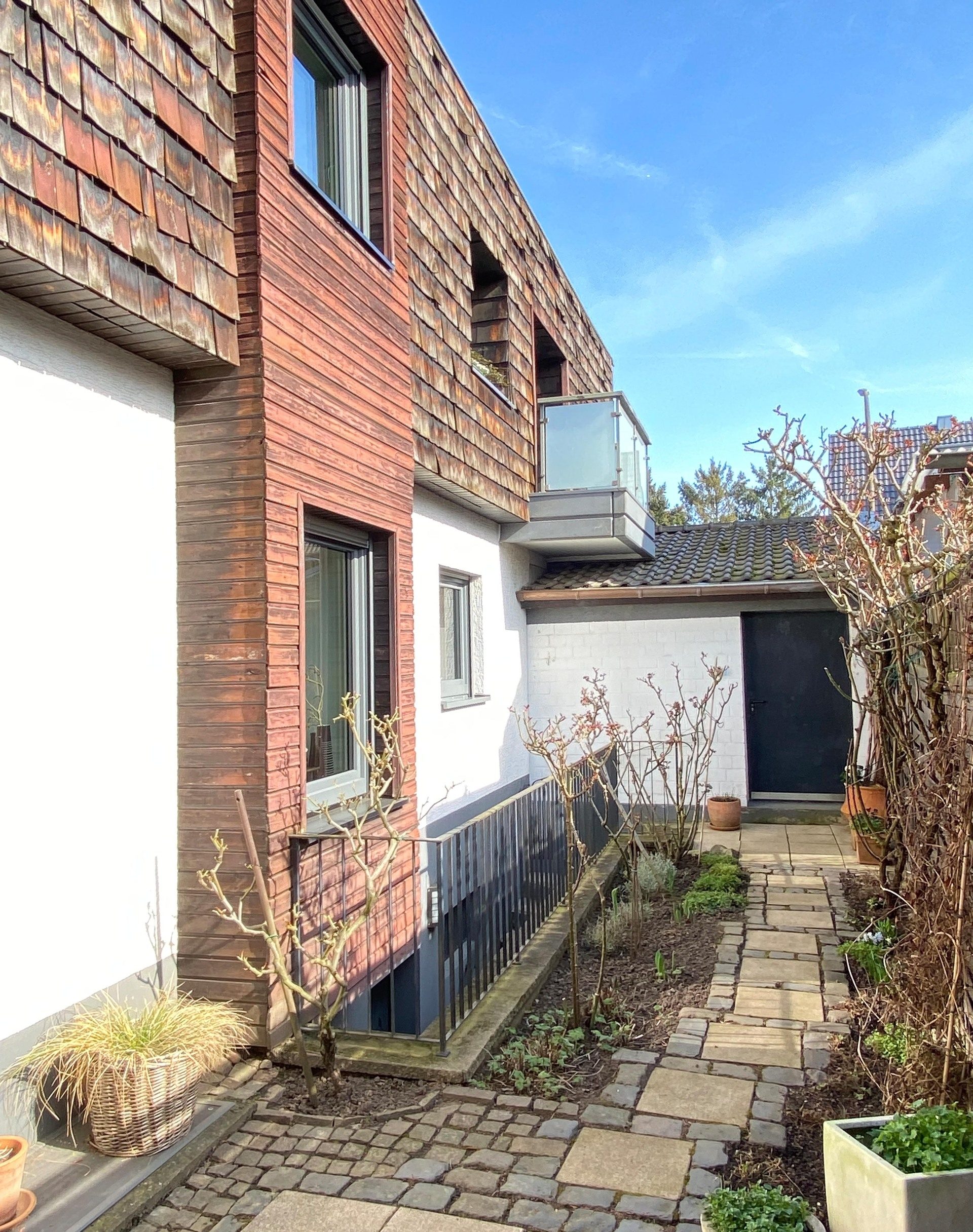 Immobilienangebot - Bonn / Beuel - Haus - Mit Einliegerwohnung!