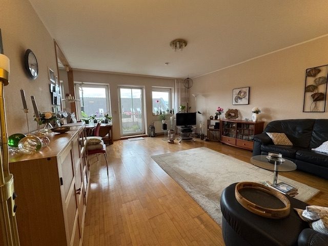 Immobilienangebot - Hürth / Efferen - Wohnung - Moderne 3-Zimmer-Wohnung mit Balkon in begehrter Lage – jetzt entdecken!