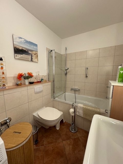 Immobilienangebot - Hürth / Efferen - Wohnung - Moderne 3-Zimmer-Wohnung mit Balkon in begehrter Lage – jetzt entdecken!