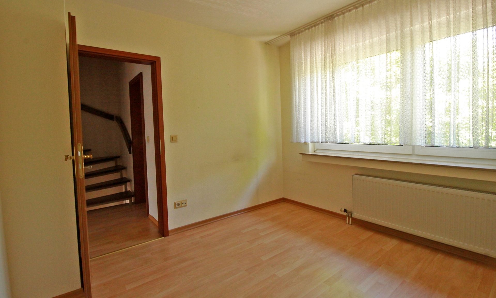 Immobilienangebot - Bonn / Buschdorf - Haus - Für die junge Familie