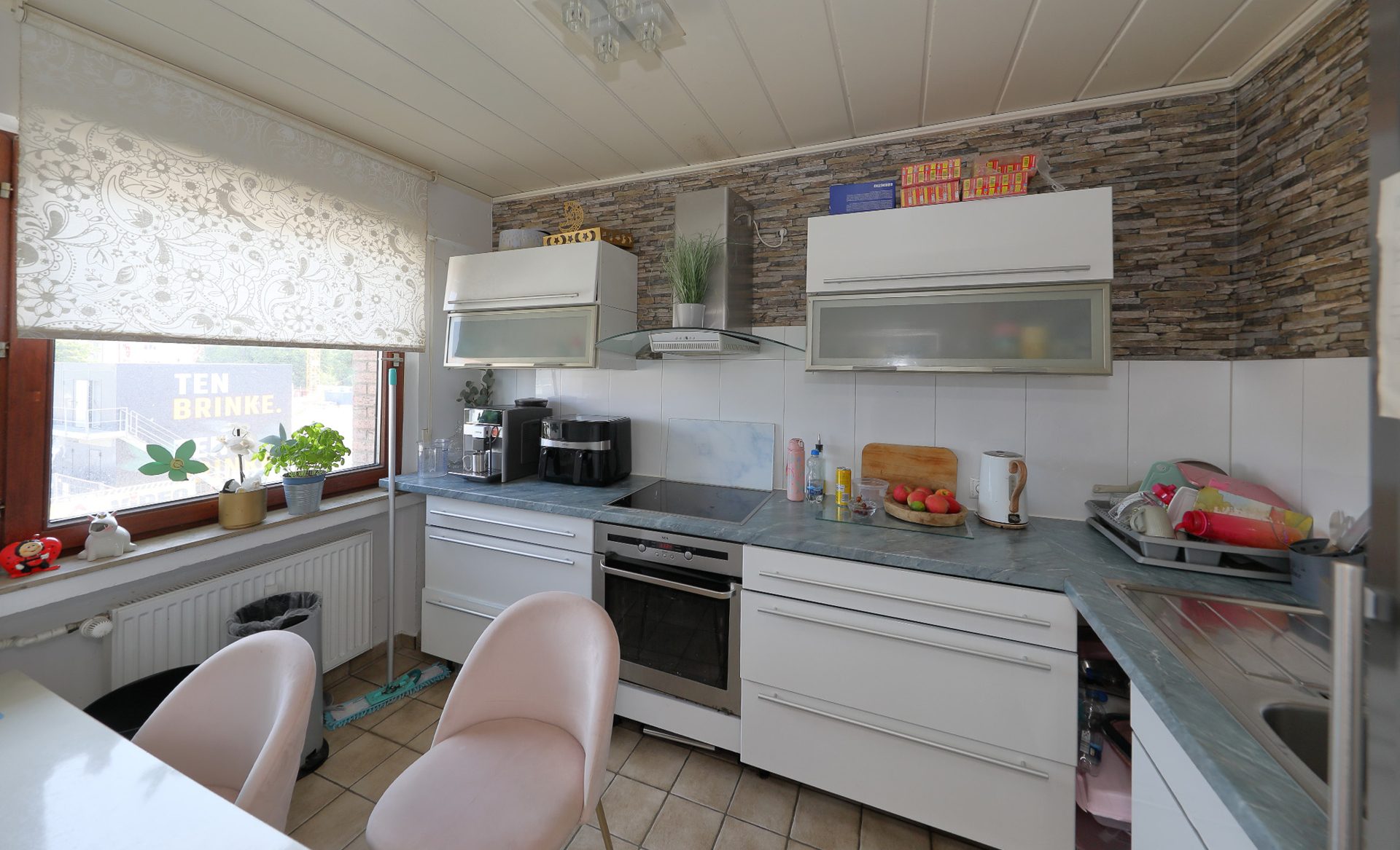 Immobilienangebot - Bonn - Lannesdorf - Alle - Ideales Anlageobjekt in Bonn – Drei Wohnungen, drei Garagen, zentrale Lage
