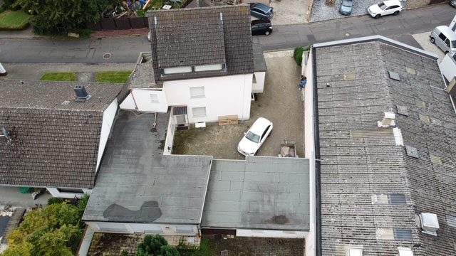 Immobilienangebot - Bornheim - Sechtem - Haus - Neubau und Sanierung für Ihre Großfamilie und Freunde
