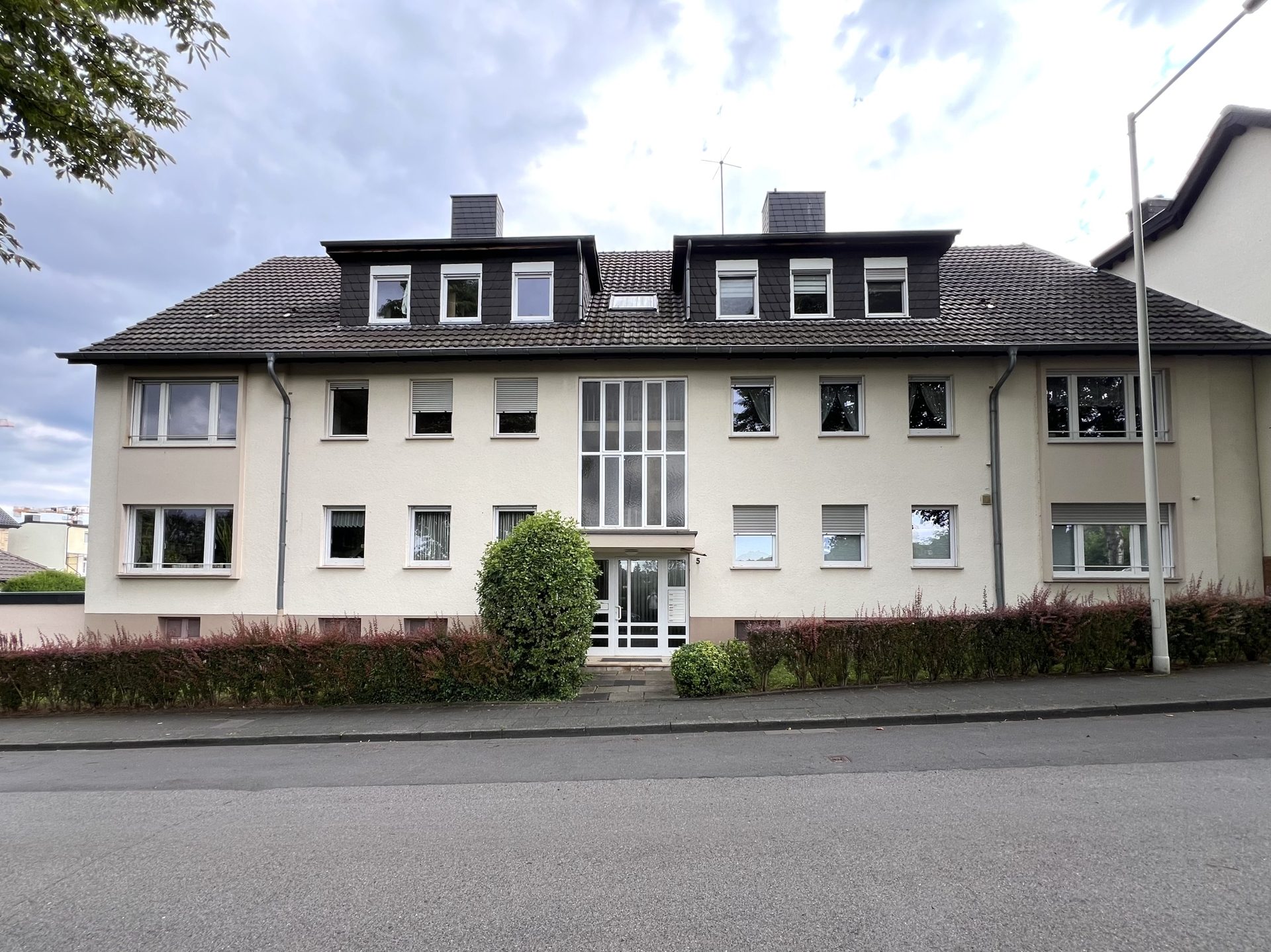Immobilienangebot - Bonn / Lannesdorf - Wohnung - Helle 3-Zimmer-Wohnung mit Balkon & Garage in Bonn-Lannesdorf