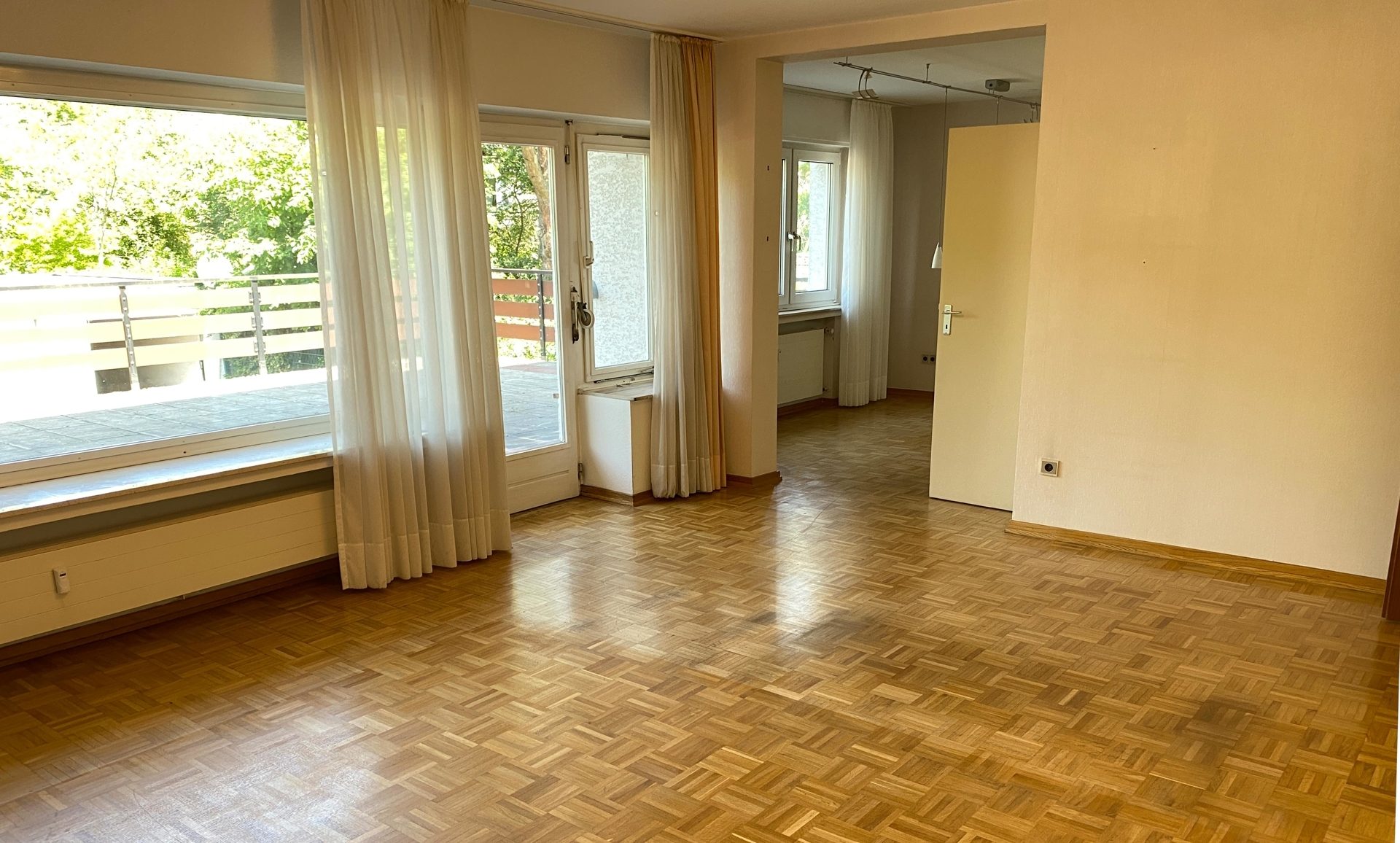 Immobilienangebot - Bonn / Oberkassel - Haus - Seltene Möglichkeit