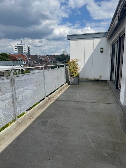 Immobilienangebot - Köln / Neuehrenfeld - Wohnung - Modernes Wohnen im Dachgeschoss in begehrter Lage von Köln-Neuehrenfeld