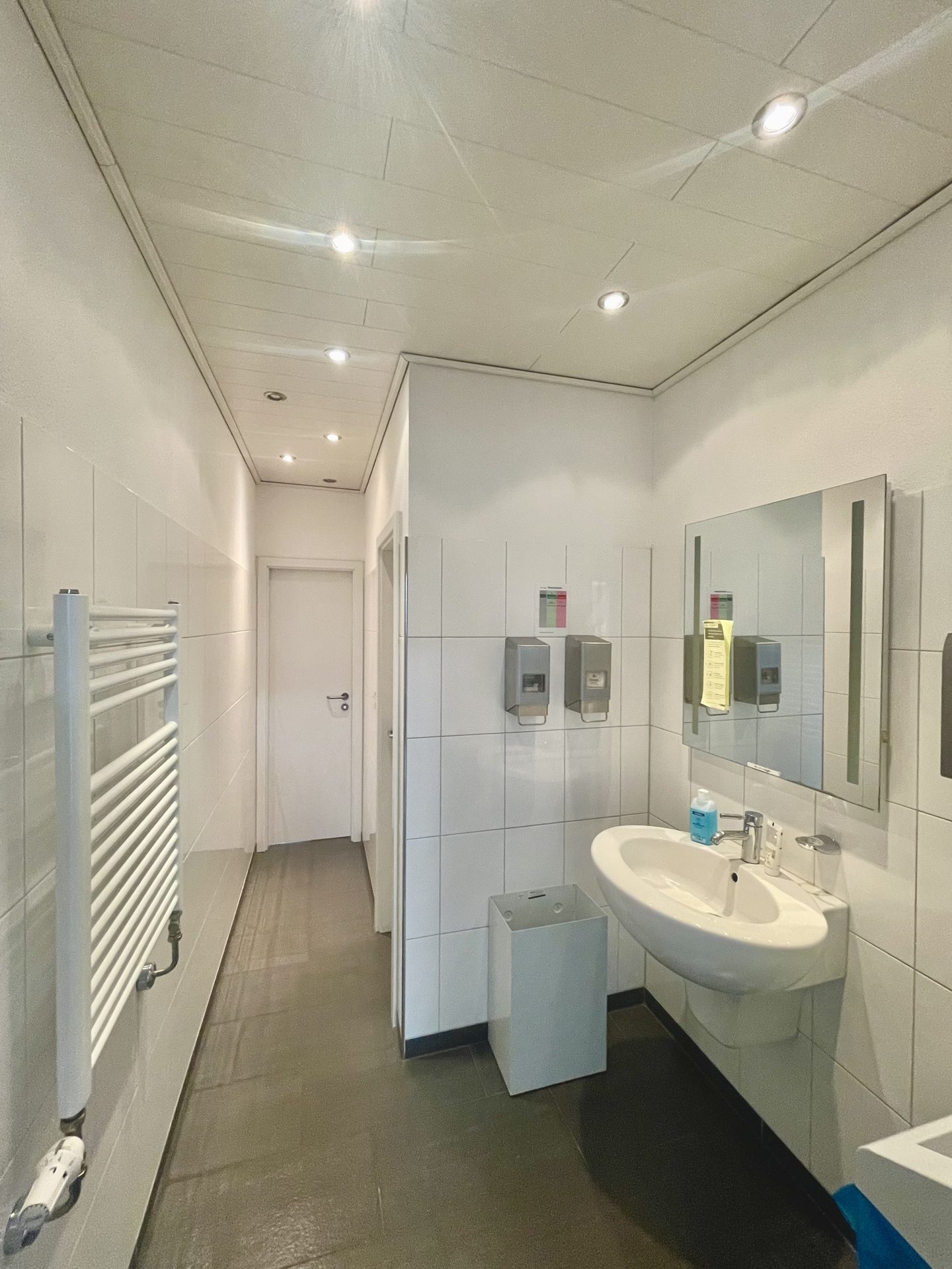 Immobilienangebot - Köln / Marsdorf - Alle - Lager- und Produktionshalle mit Entwicklungspotenzial!