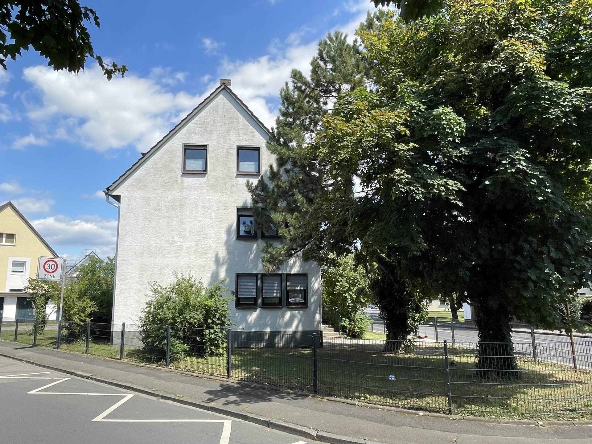 Immobilienangebot - Niederkassel-Lülsdorf - Alle - Investment in guter Lage
