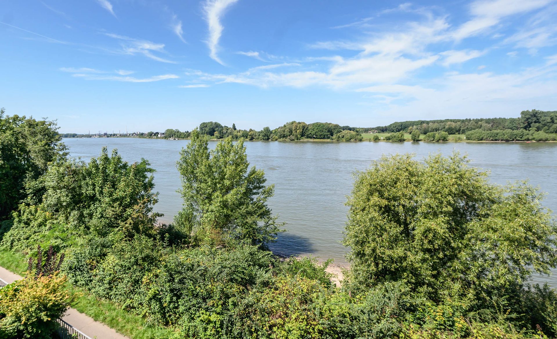 Immobilienangebot - Köln - Zündorf - Wohnung - Keine Kompromisse! Maisonette in erster Rheinlage