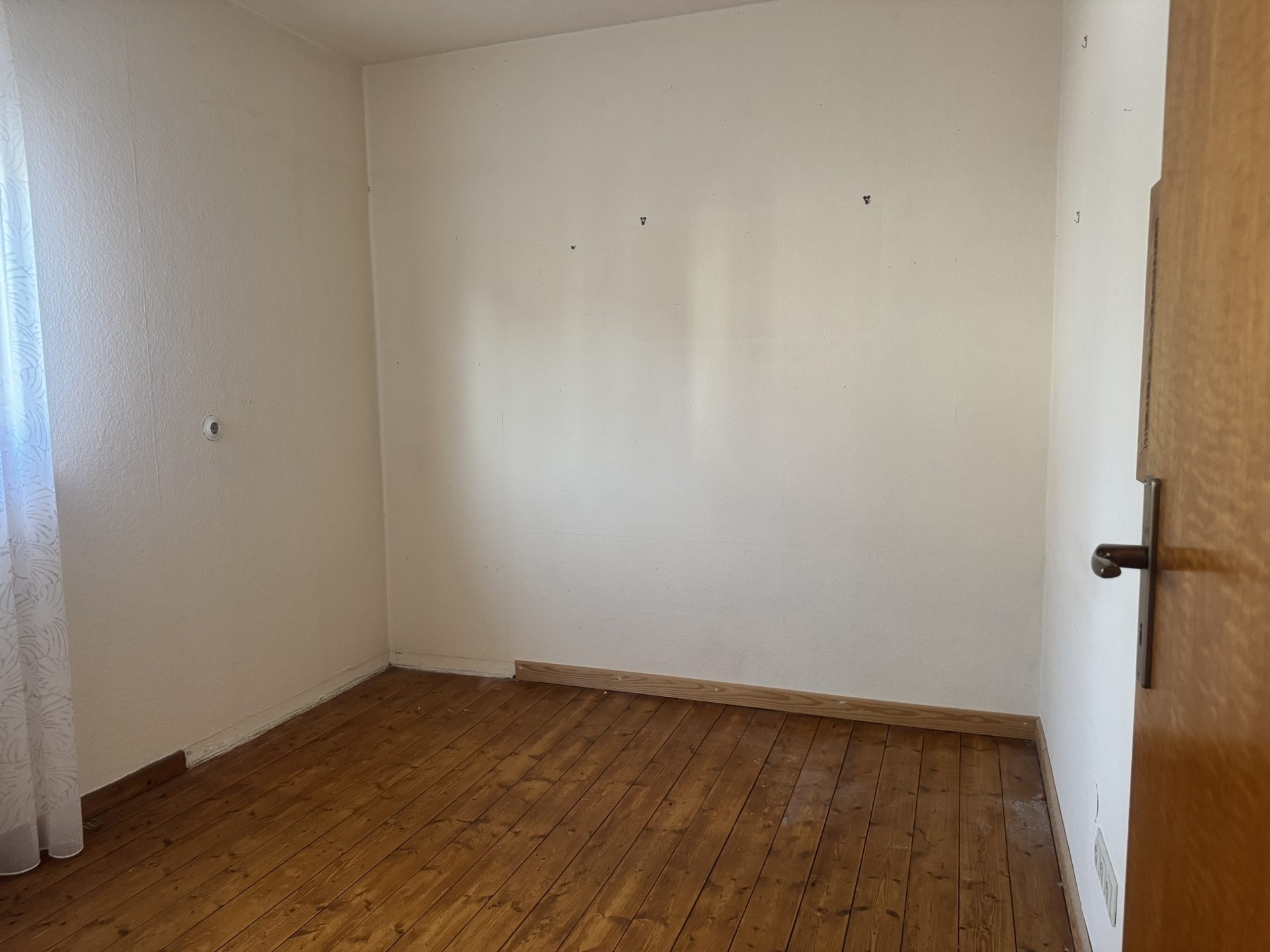 Immobilienangebot - Bonn / Röttgen - Haus - Bonn-Röttgen: Großzügiges Einfamilienhaus mit 6-Zimmern & Garten!