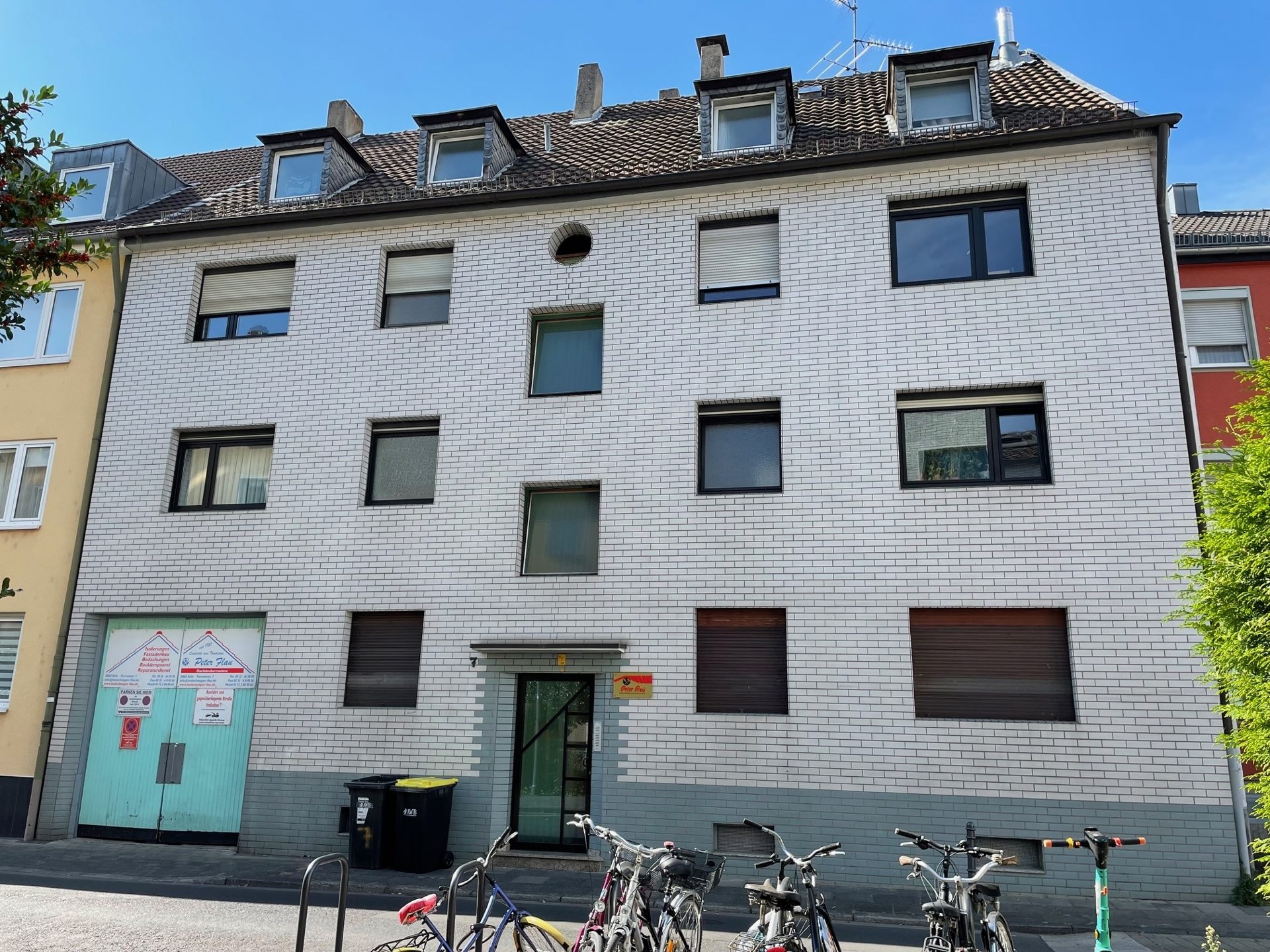 Immobilienangebot - Köln - Alle - 7 Parteienhaus mit viel Potenzial!