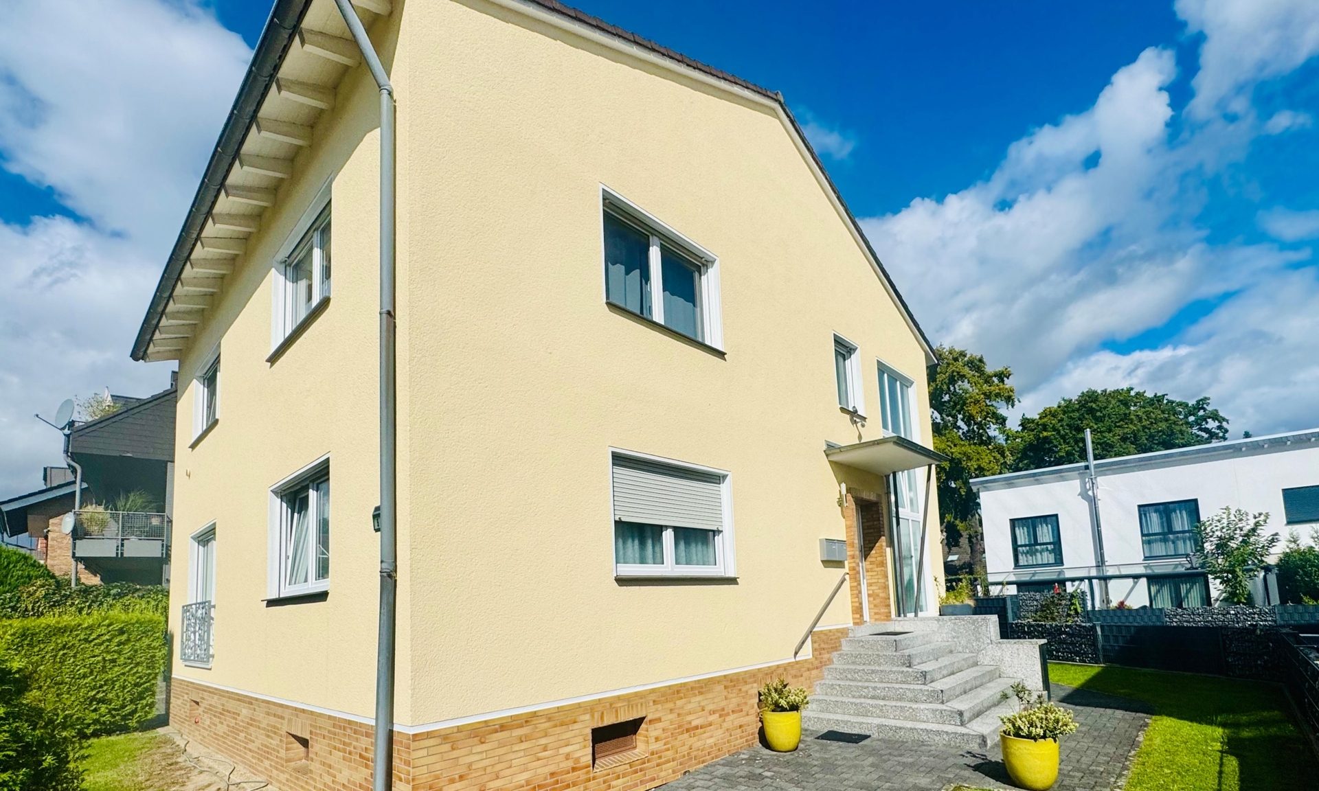 Immobilienangebot - Siegburg / Stallberg - Haus - Vielfältige Nutzung möglich -
auch als Mehrgenerationenhaus!