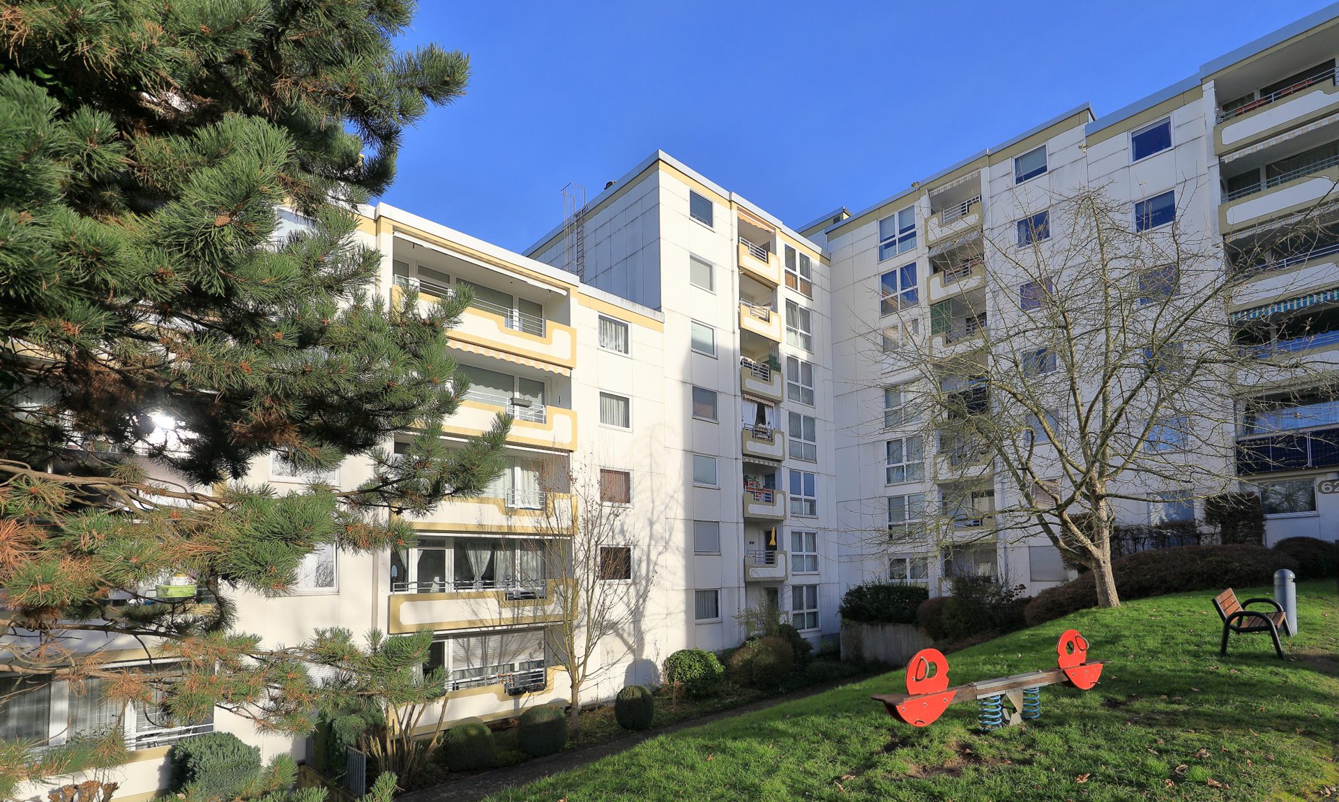 Immobilienangebot - Bonn / Duisdorf - Wohnung - Endlich 5 Zimmer und Raum zum Leben!