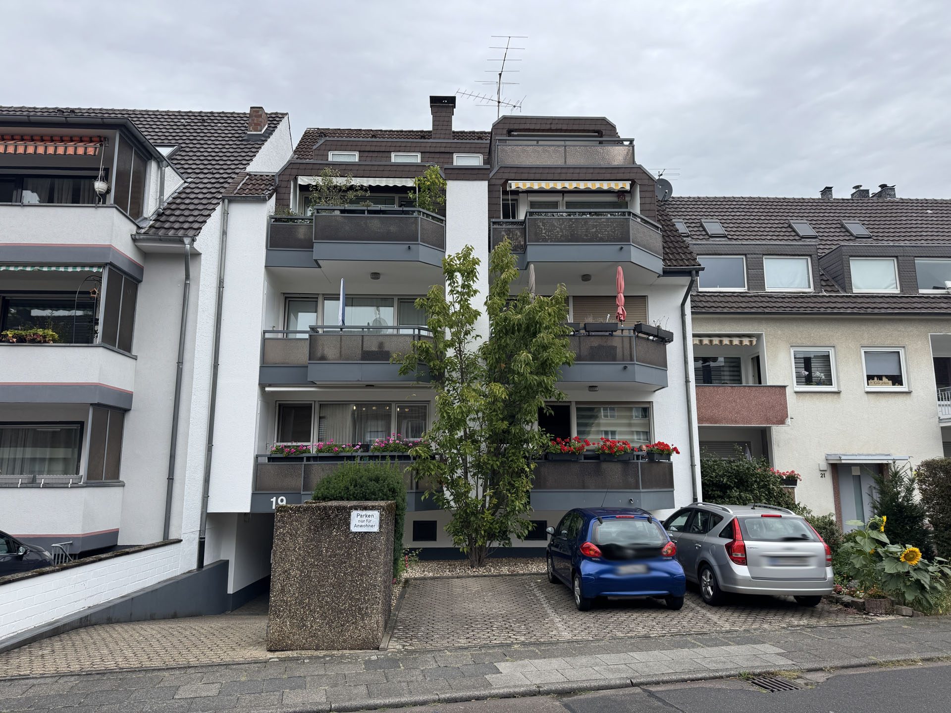 Immobilienangebot - Köln / Holweide - Alle - Ihre Gelegenheit - 3 Zimmer mit Südbalkon und Stellplatz